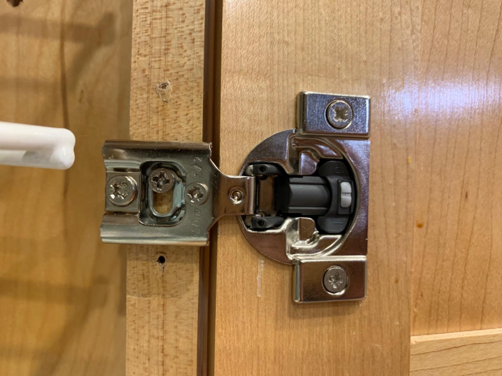 Blum Compact BLUMOTION Hinge (3 Kits), 1/2