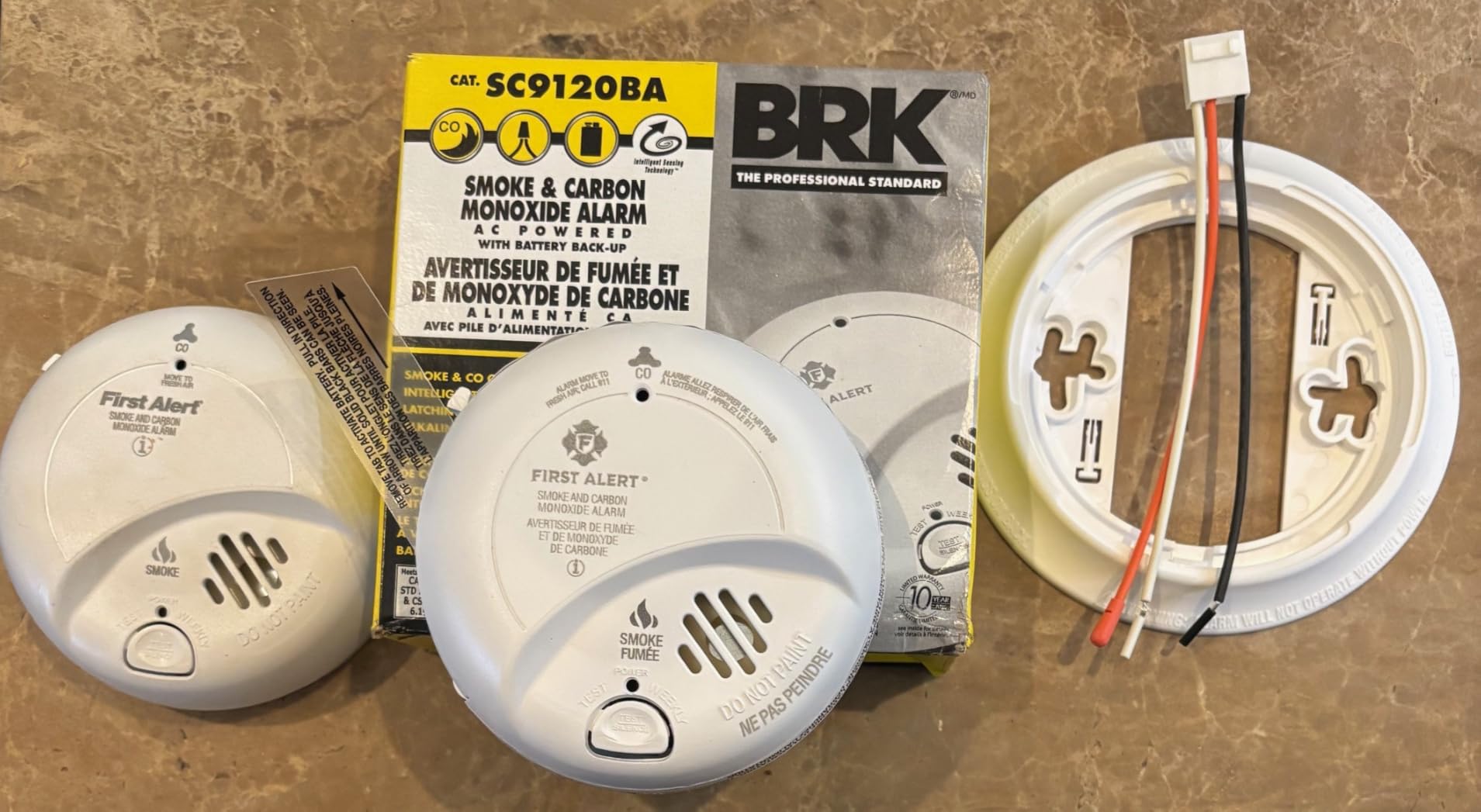 First Alert SC-9120B Hardwired Smoke and Carbon Monoxide Alarm with Battery Backup, 2-Pack customer photo 1