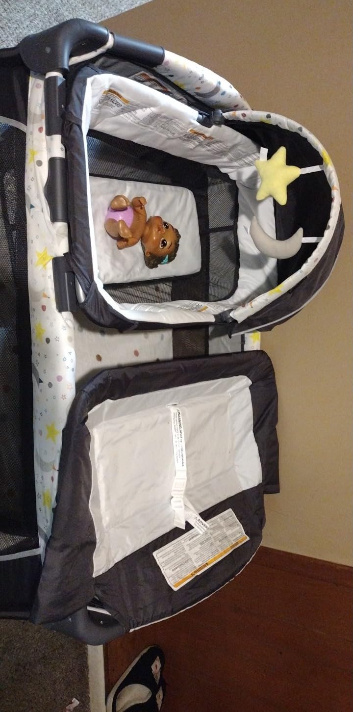 Baby Trend Lil' Snooze Deluxe II Nursery Center, Twinkle Twinkle Little Moon customer photo 2