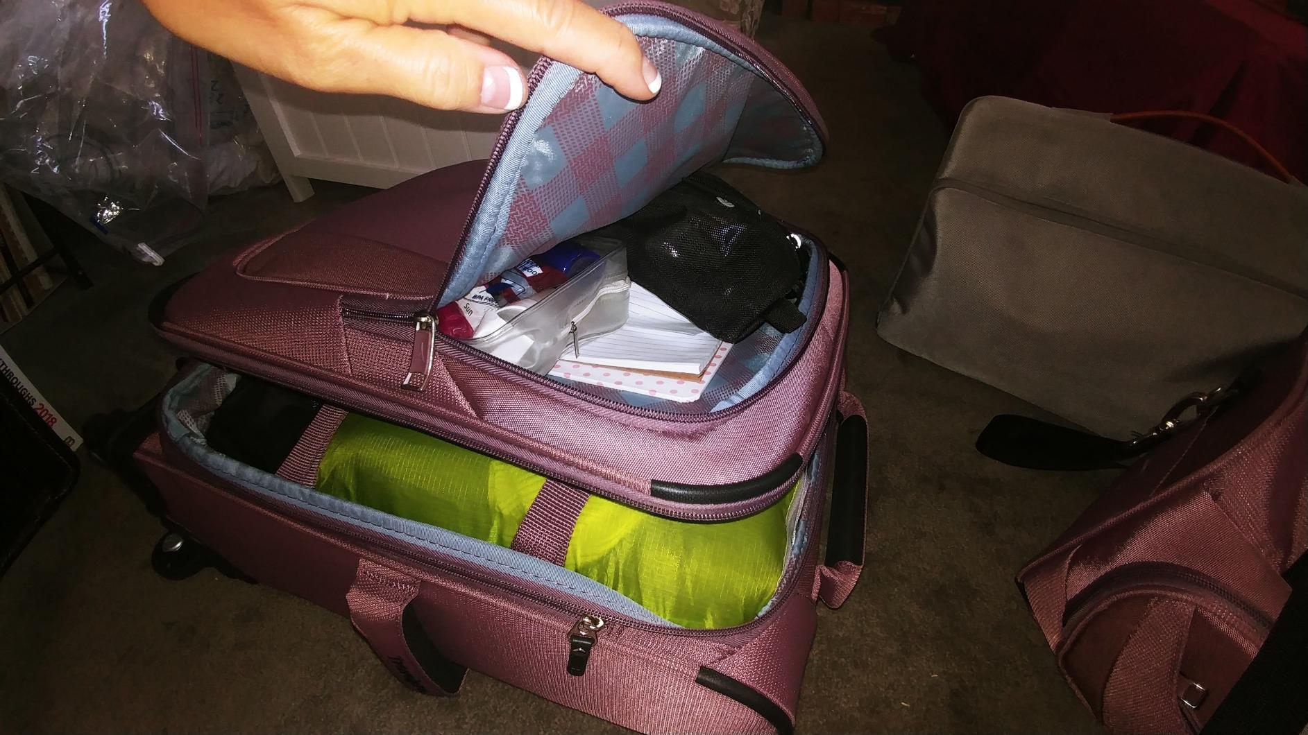 Maxlite 5 Softside Expandable Luggage with 4 Spinner Wheels, Lightweight Suitcase, Men and Women, Slate Green, Checked-Medium 25-Inch customer photo 2
