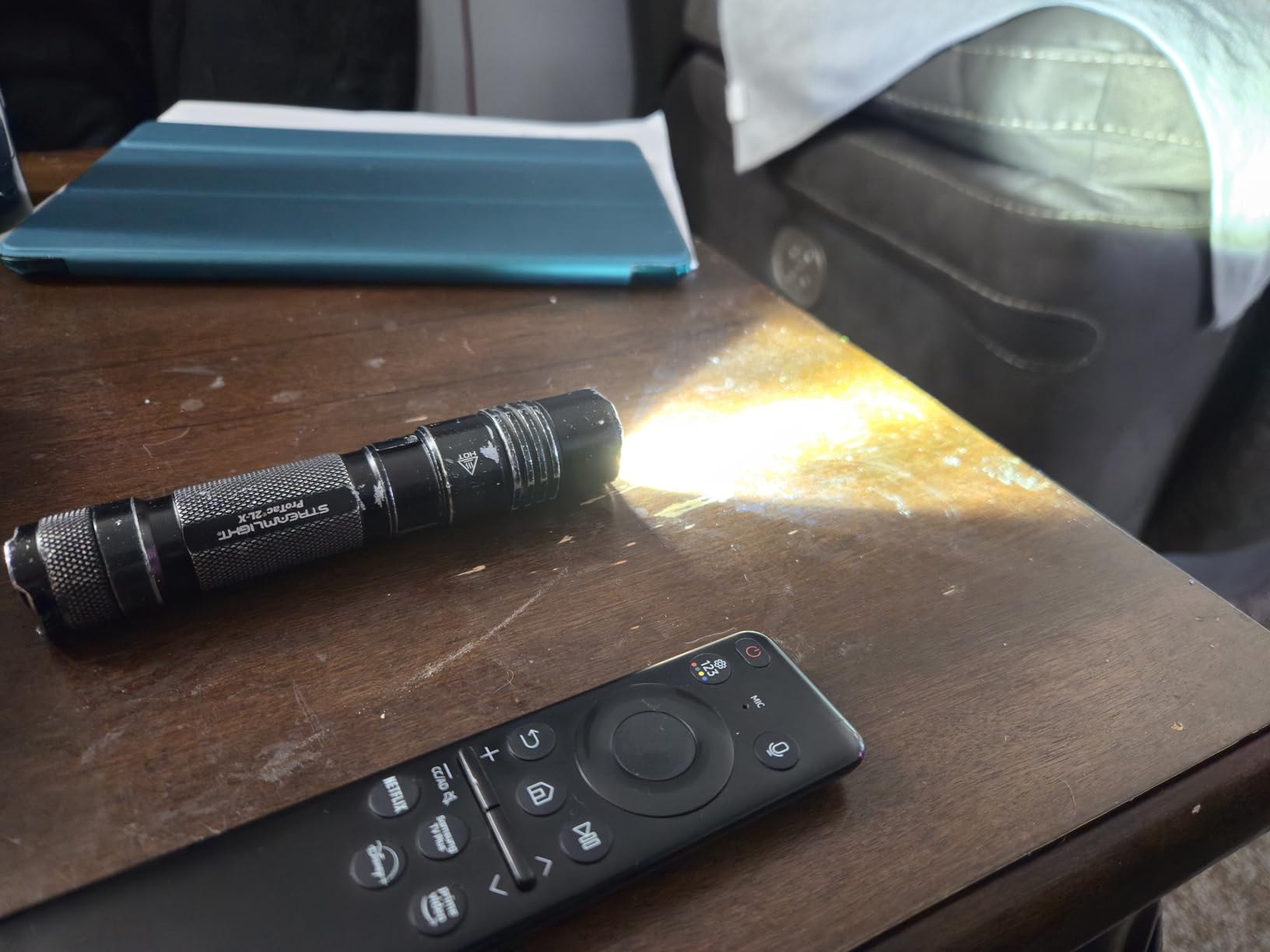 Streamlight 88082 ProTac 2L-X USB 500-Lumen 68000-Candela Tactical LED Flashlight, Ten-TAP Programmable, Clear Retail Packaging, Black customer photo 2