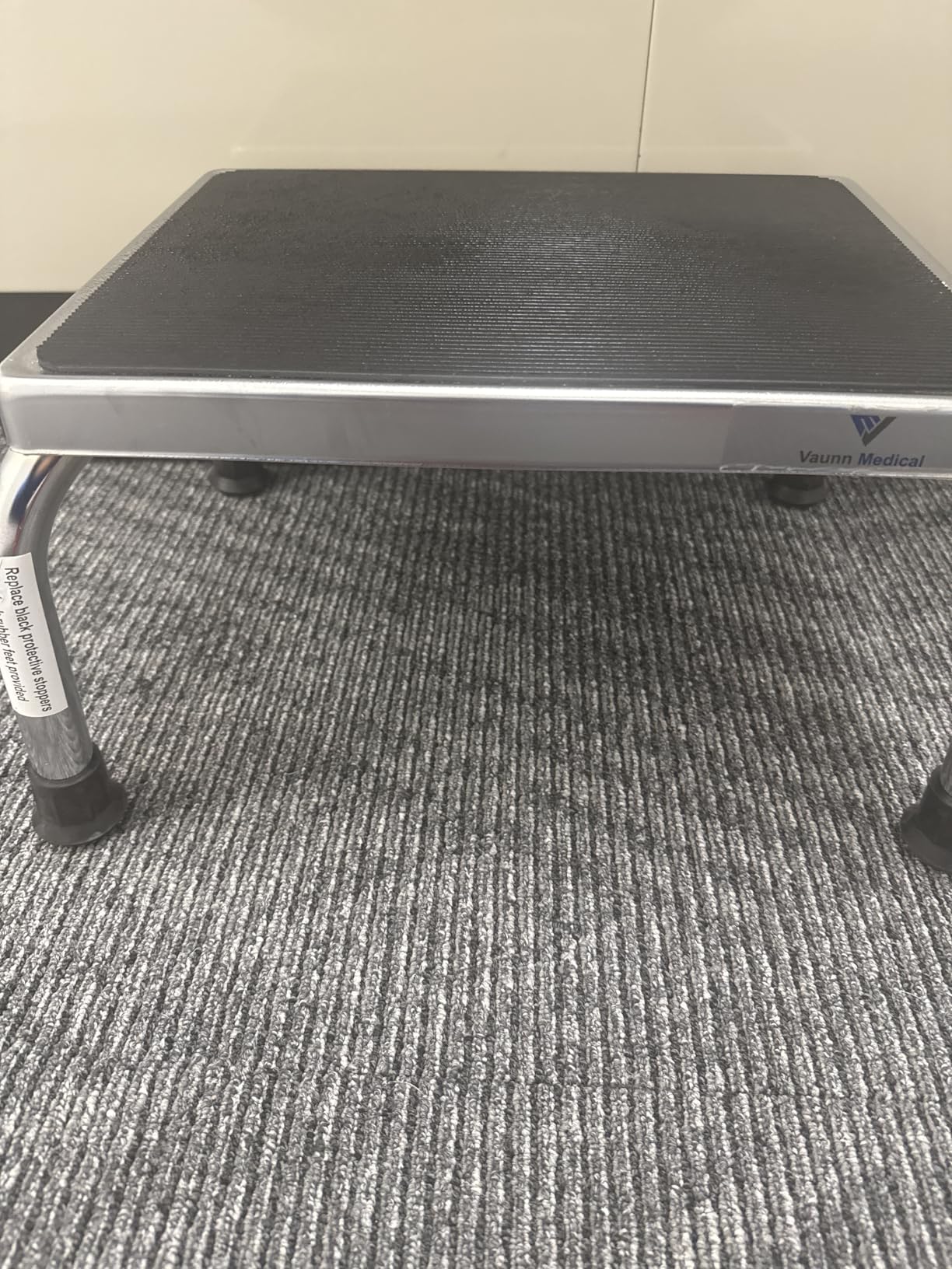 Vaunn Medical Foot Step Stool with Handle and Anti Skid Rubber Platform, Lightweight and Sturdy Stool for Children, Adults and Seniors, Chrome customer photo 2