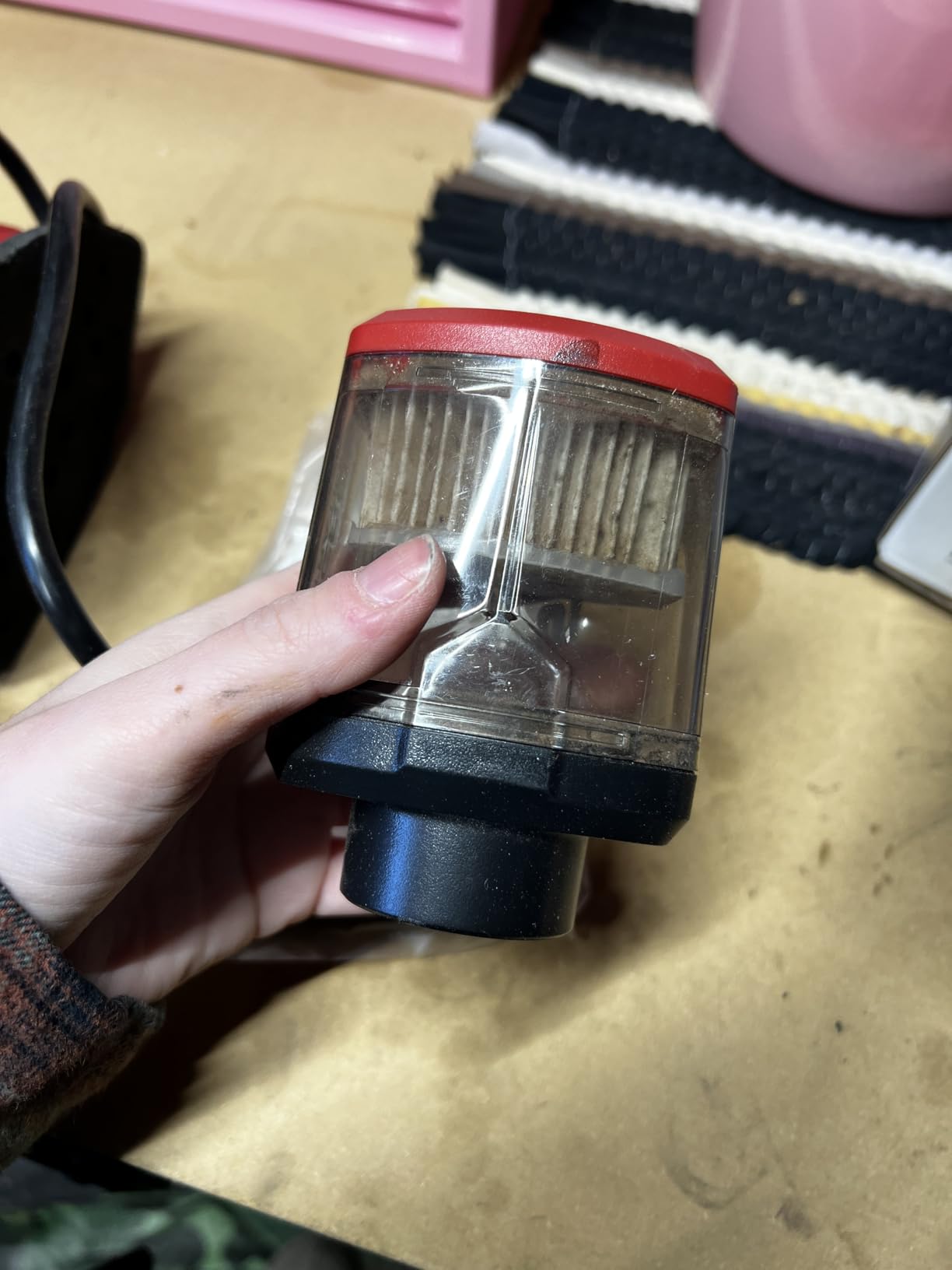 SKIL Corded Detail Sander, Includes 3pcs Sanding Paper and Dust Box - SR250801 customer photo 2
