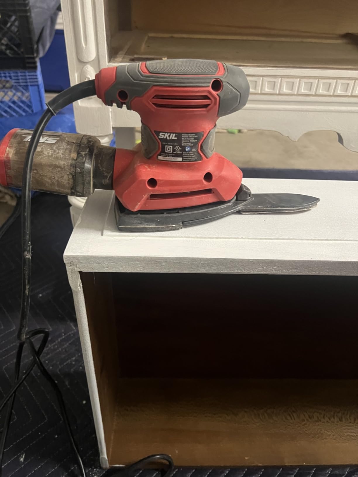 SKIL Corded Multi-Function Detail Sander with Micro-Filter Dust Box 3 Additional Attachments & 12pc Sanding Sheet- SR232301 customer photo 2