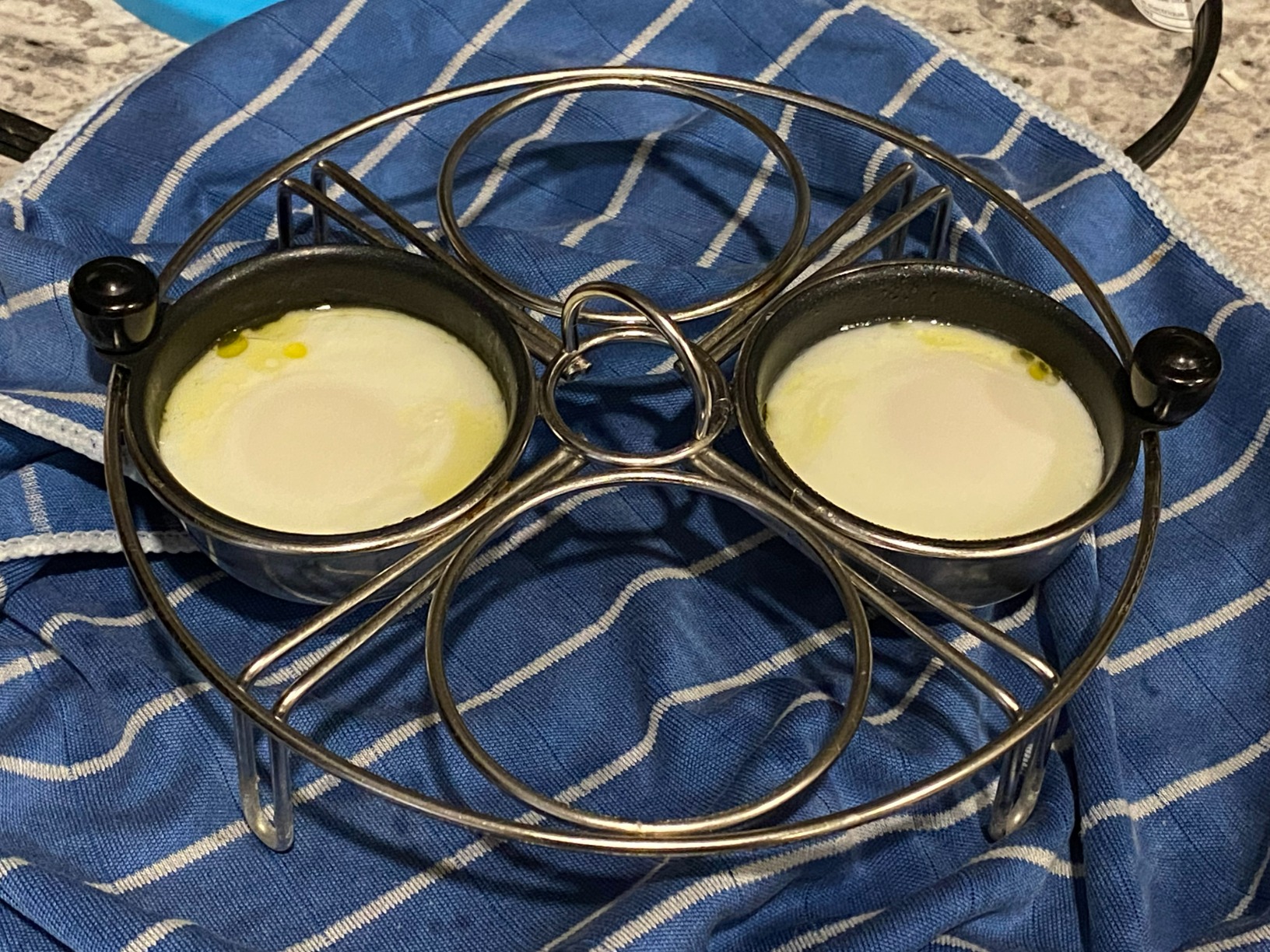 Eggssentials Egg Poacher Insert Stainless Steel Poached Egg Cooker Eggs Poaching Cup PFOA Free Egg Poachers Nonstick, 7.25