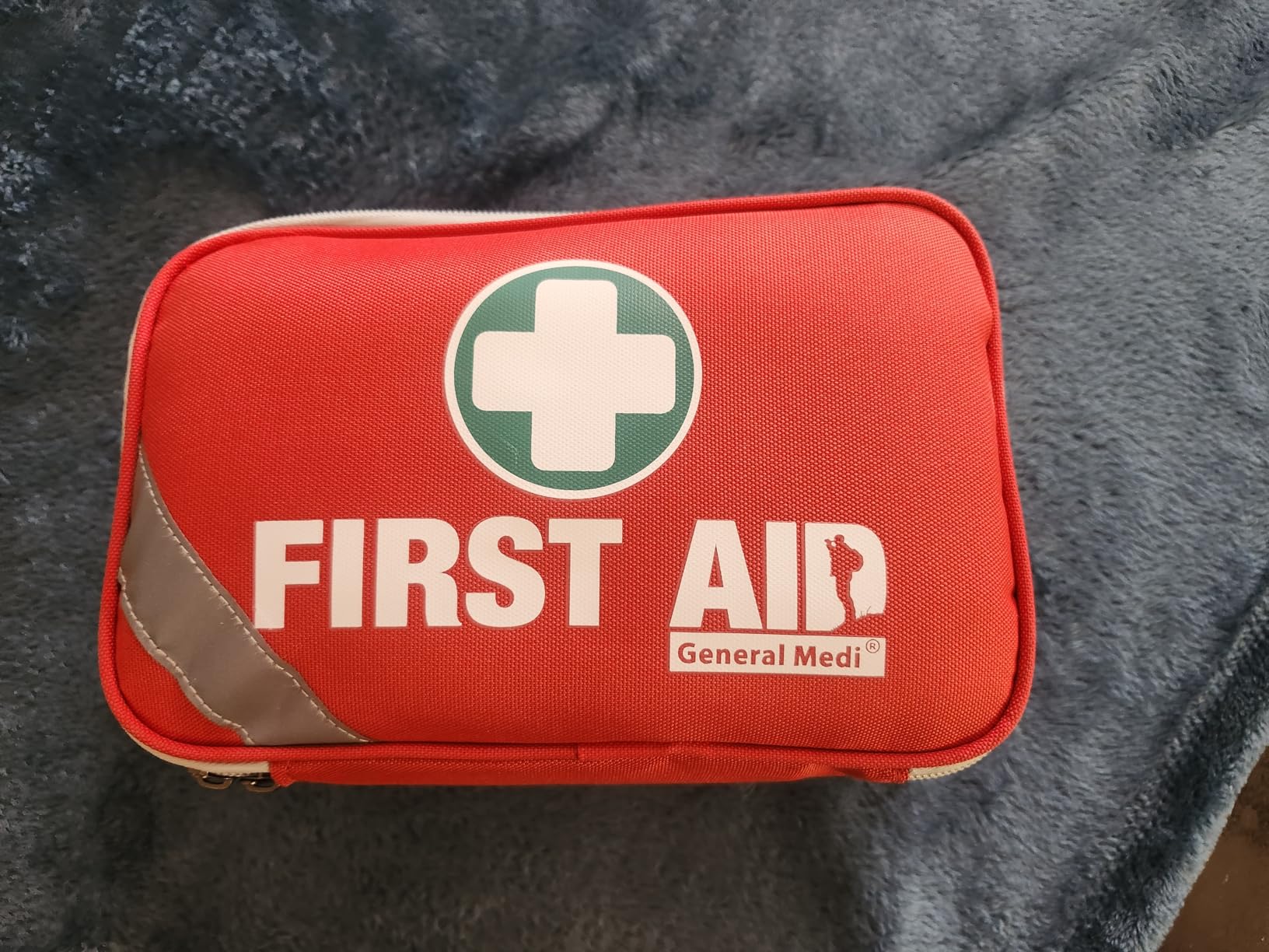 General Medi 2-in-1 First Aid Kit (215 Piece Set) + 43 Piece Mini First Aid Kit -Includes Ice(Cold) Pack, Moleskin Pad and Emergency Blanket for Travel, Home, Office, Car, Workplace customer photo 2