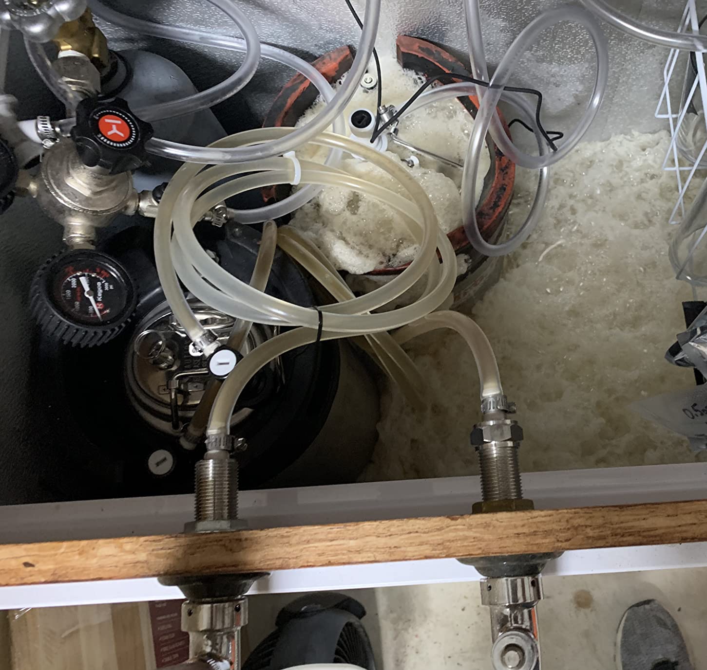 Carbonation Lid for Cornelius Corny Kegs with 20