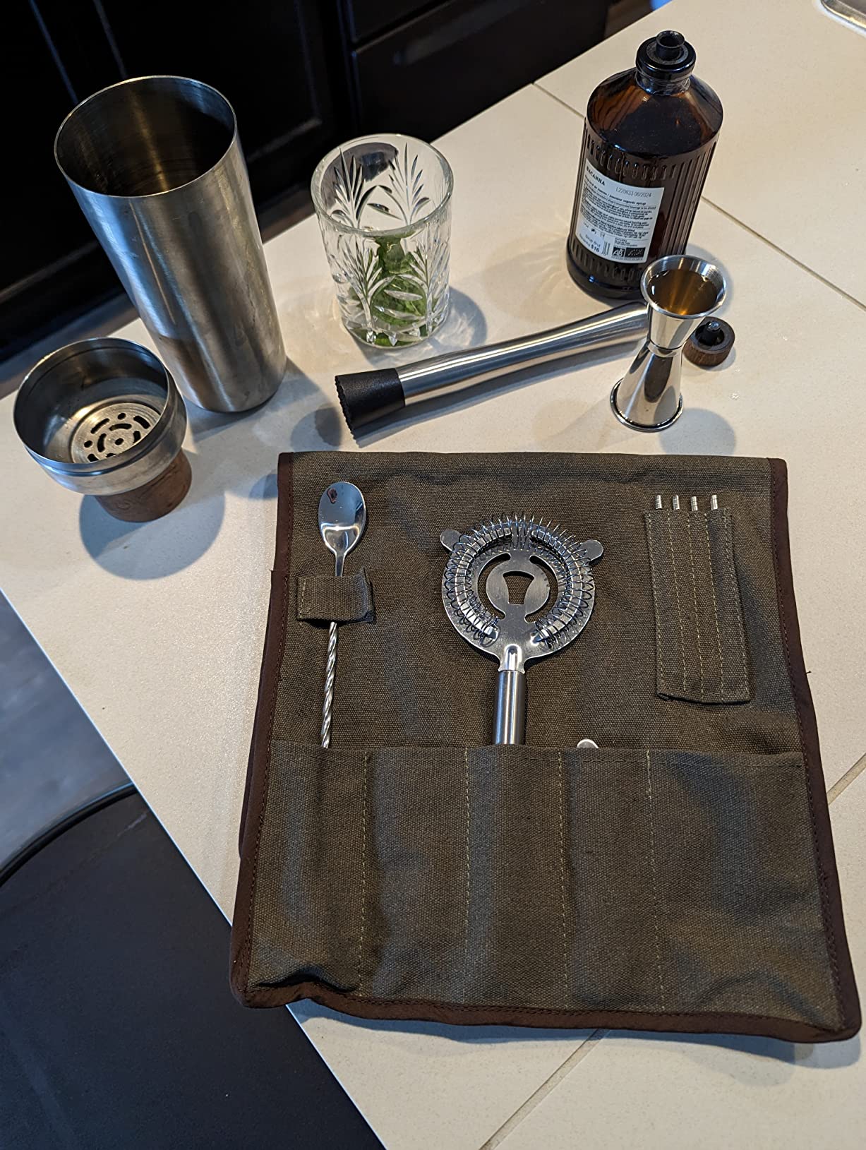 PICNIC TIME 10-Piece Bar Tool Roll Up Kit, Travel Bartender Kit with Bag and Cocktail Set customer photo 2
