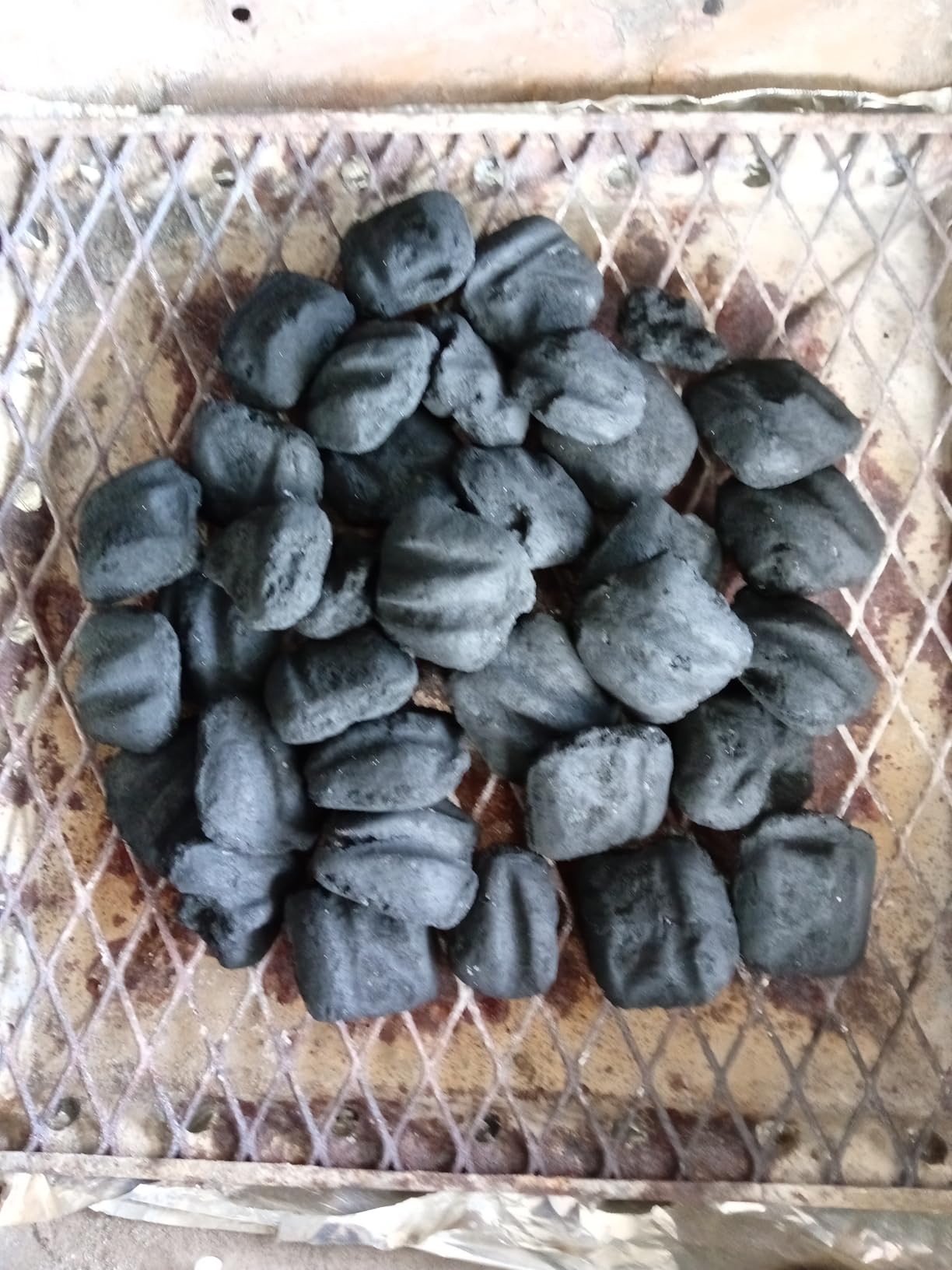 Kingsford Match Light Instant Charcoal Briquettes, BBQ Charcoal for Grilling, Ready in 10 Minutes, No Lighter Fluid or Starter Needed, 12 lbs customer photo 1