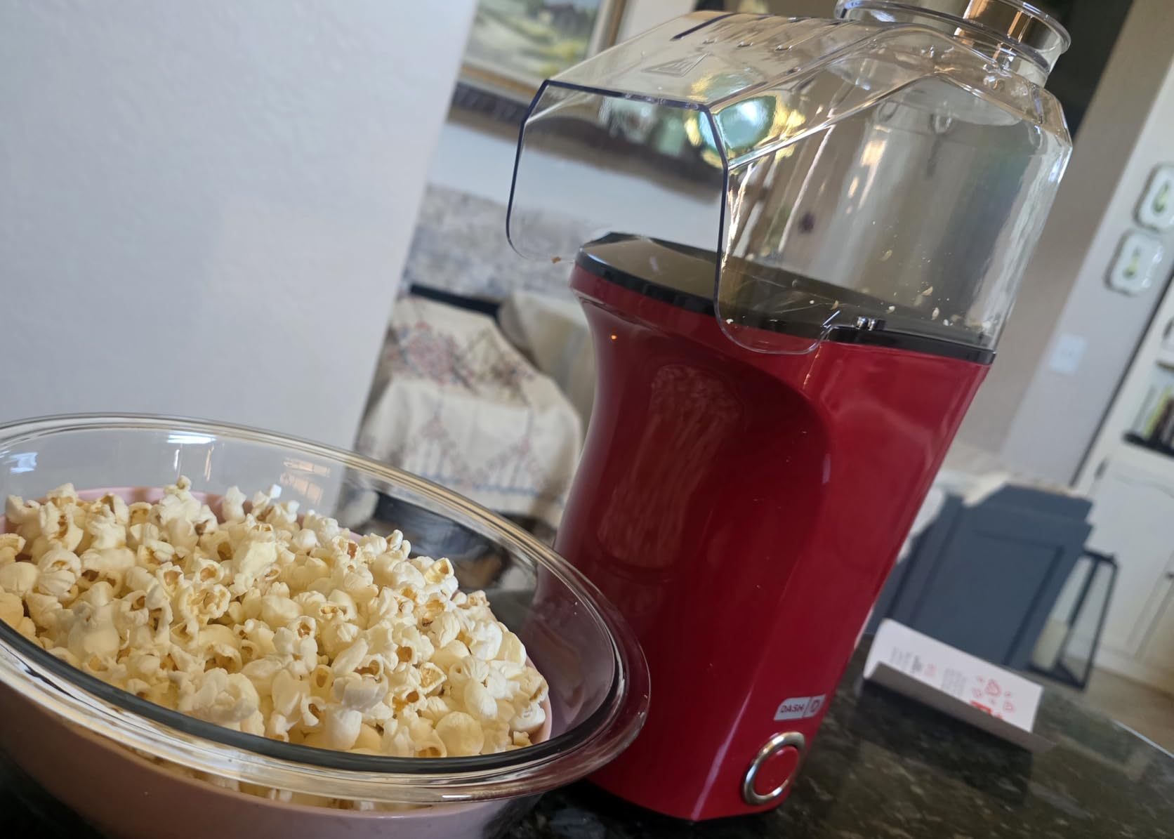 DASH Fresh Pop Popcorn Maker - Oil-Free, Air Popcorn Popper - With Measuring Cup & Recipe Guide - Perfect for Movie Nights - 16 Cups, Red customer photo 1