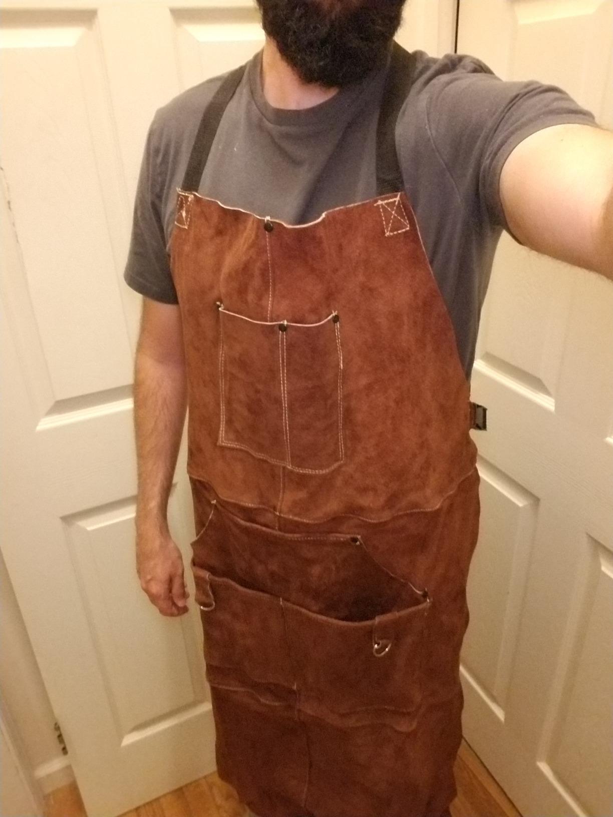 eletecpro Heavy Duty Leather Welding Apron Genuine Cowhide Flame & Heat Resistant Adjustable 42Lx24W with 6 Tool Pockets and Gloves for Mechanic, BBQ, Woodworking, Gardening, Men & Women Gift, Brown customer photo 2