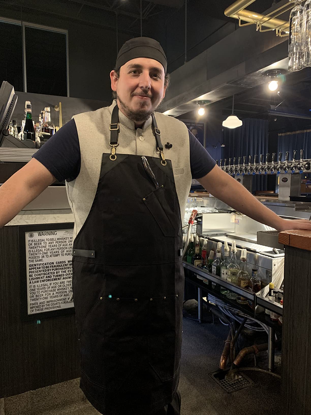 Under NY Sky Barista Apron - Black Leather Straps and Reinforcement - Riveted Pockets - Double Stitched - Professional Black Twill customer photo 1