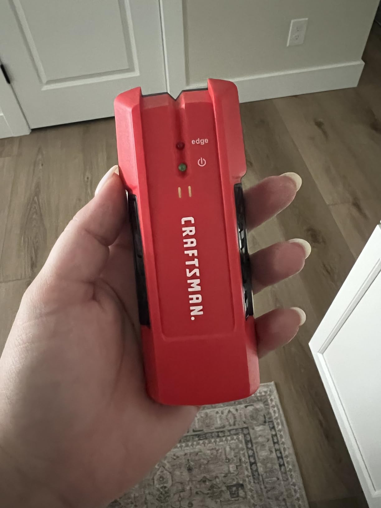 CRAFTSMAN Stud Finder, 3/4-Inch Depth (CMHT77633) customer photo 1