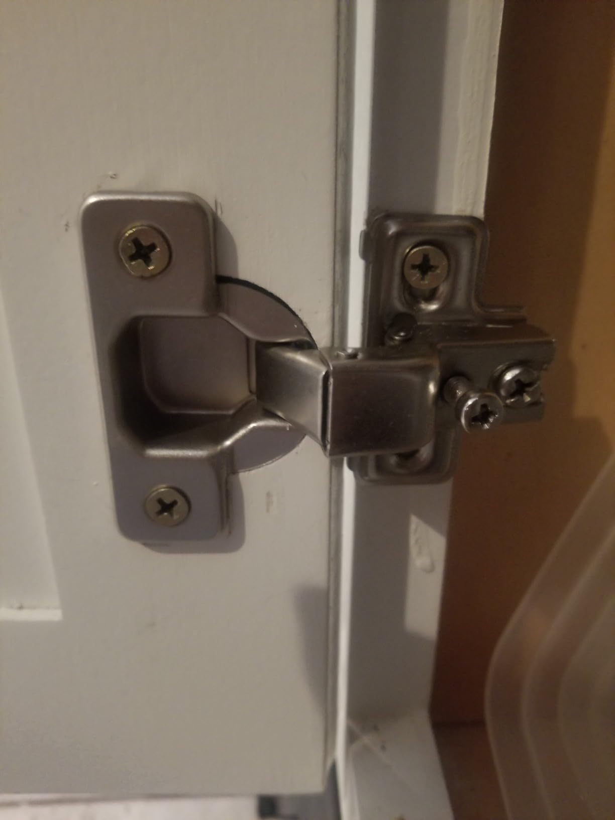 Silverline Face Frame Concealed Euro 105Deg Self Closing Compact Cabinet Hinges (6 Pack) customer photo 2