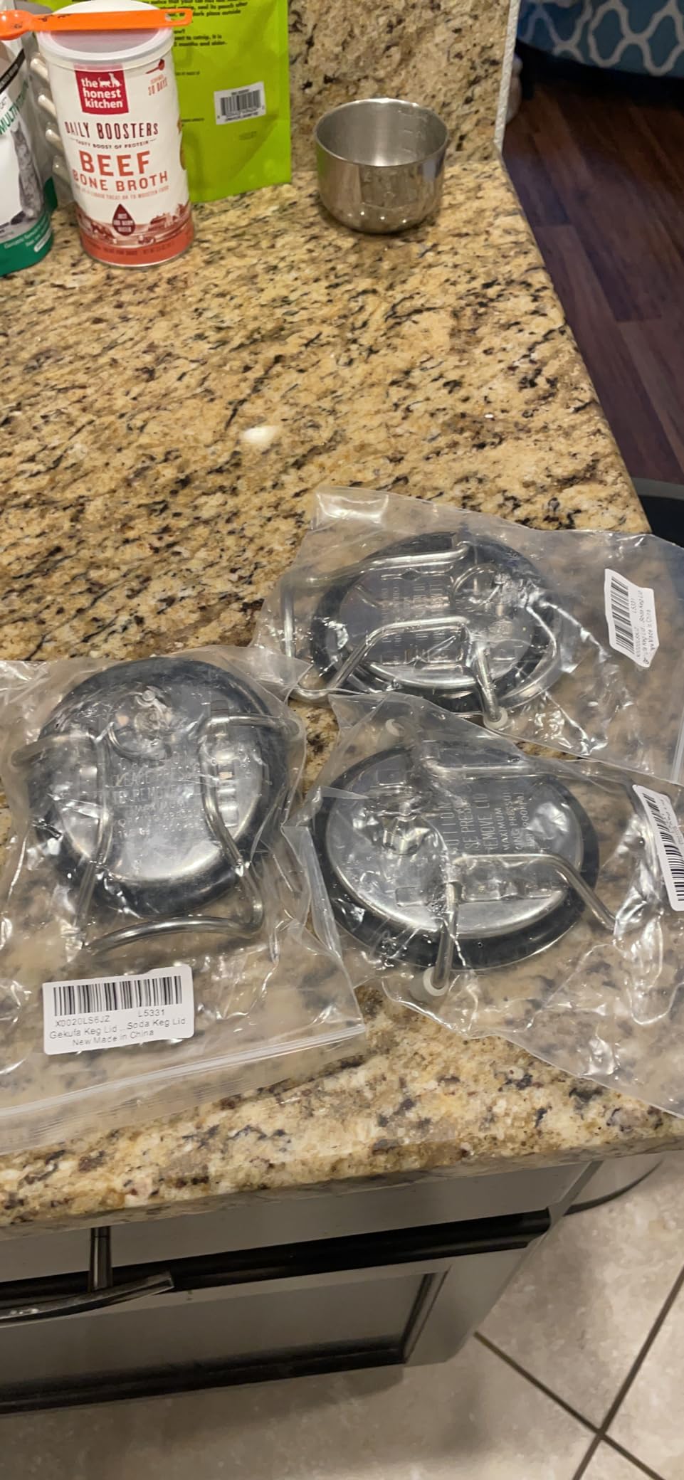 Gekufa Keg Lid Replacement with SS Pressure Relief Valve Fit for Corny Cornelius Keg, Homebrew Beer Keg, Soda Keg Lid customer photo 1