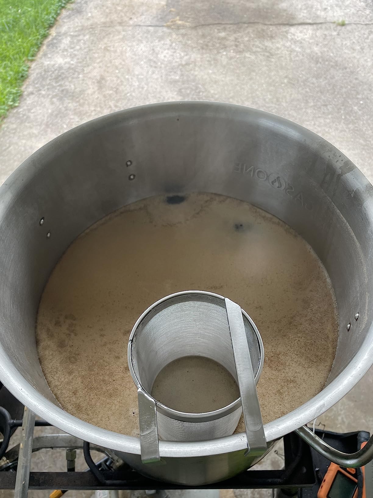 Gekufa 4×10 Inch Hop Spider 300-Micron Stainless Steel Hop Filter with Spoon - Homebrew Strainer for Beer Brewing, Tea, Coffee, Compost Tea (4×10 inch) customer photo 1