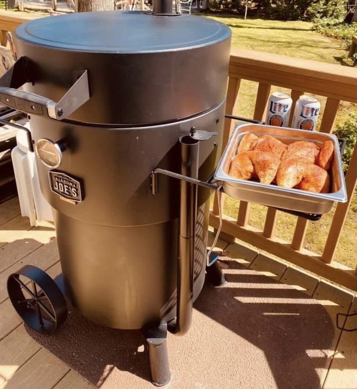 Oklahoma Joe's Bronco Pro 21.5 in. Heavy Duty Charcoal Drum Smoker and Grill with 366 sq. in. Cooking Area, Black customer photo 1
