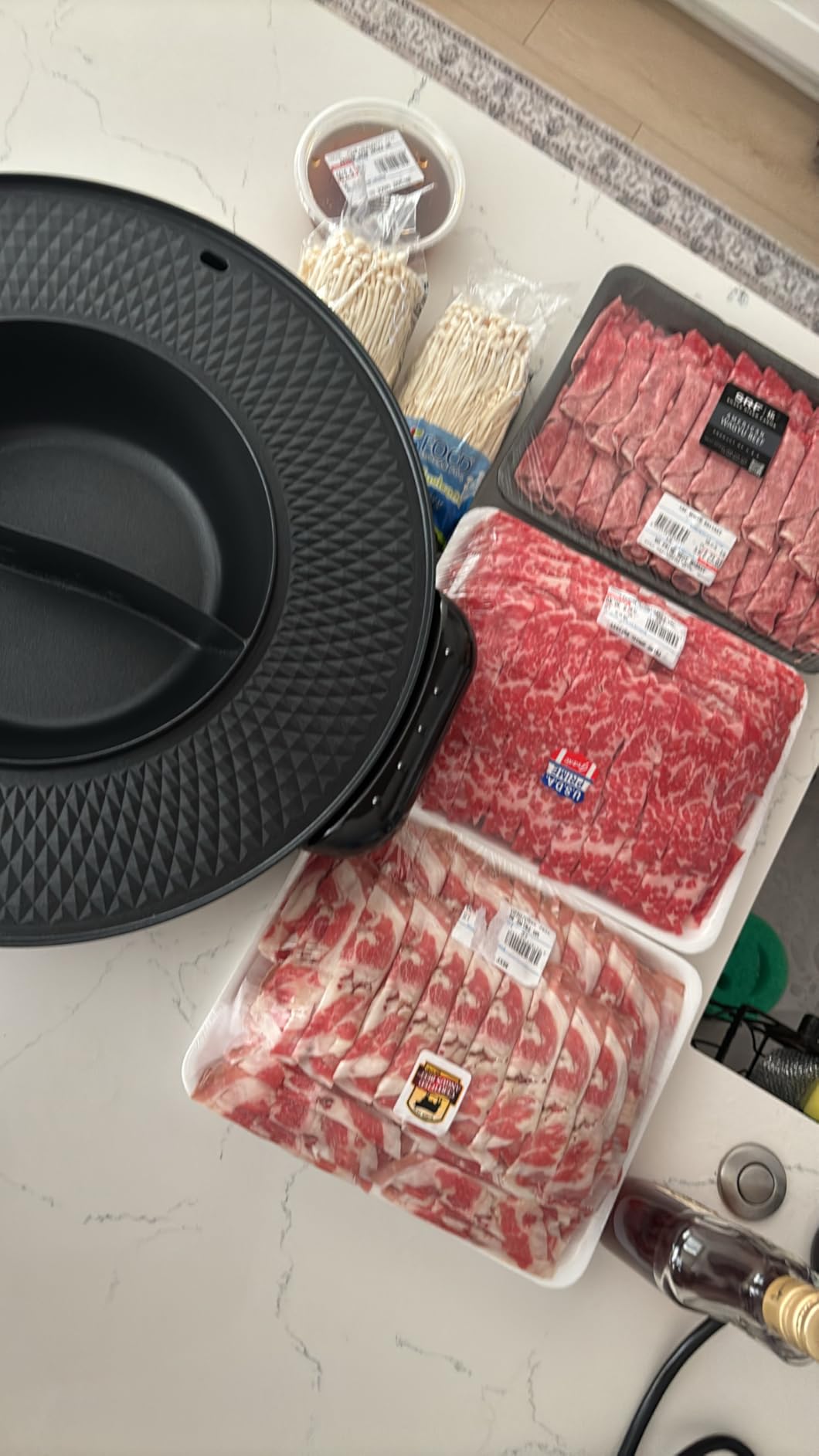 Food Party Hot Pot with Grill 2 in 1 Electric Smokeless Grill and Hotpot Pot Combo Korean BBQ Grill 110V 1700W customer photo 1