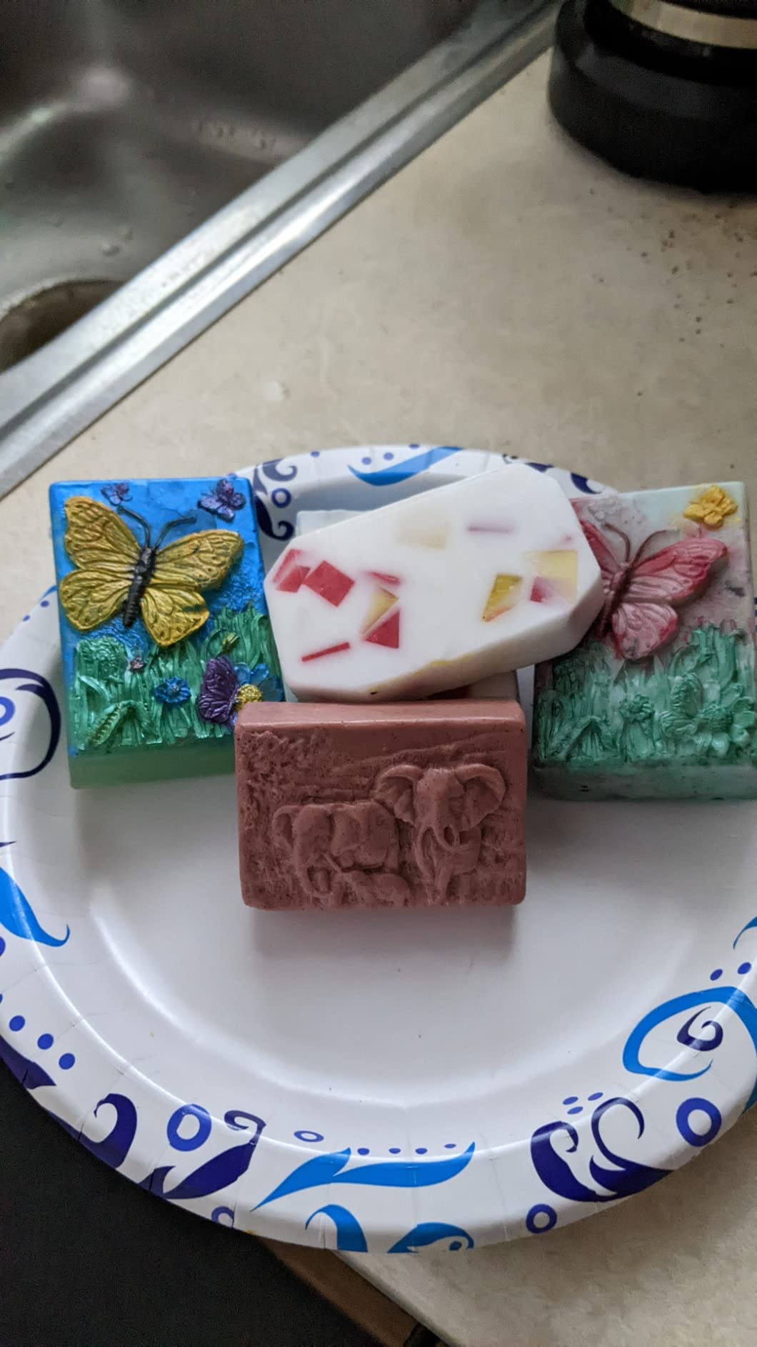 Pifito Soap Making Kit - DIY Soap Making Supplies - 3 lbs Melt and Pour Soap Base (Goats Milk, Shea Butter, Clear), 10-Pack Mica Original Colorants Sampler, Mold and Instructions customer photo 1