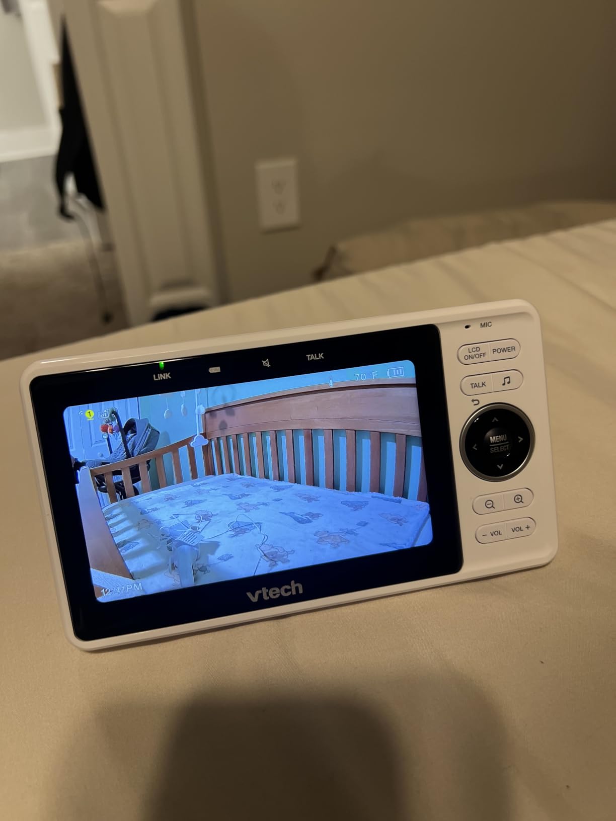 VTech VM901 Smart WiFi Baby Monitor - 1080p Camera, 5