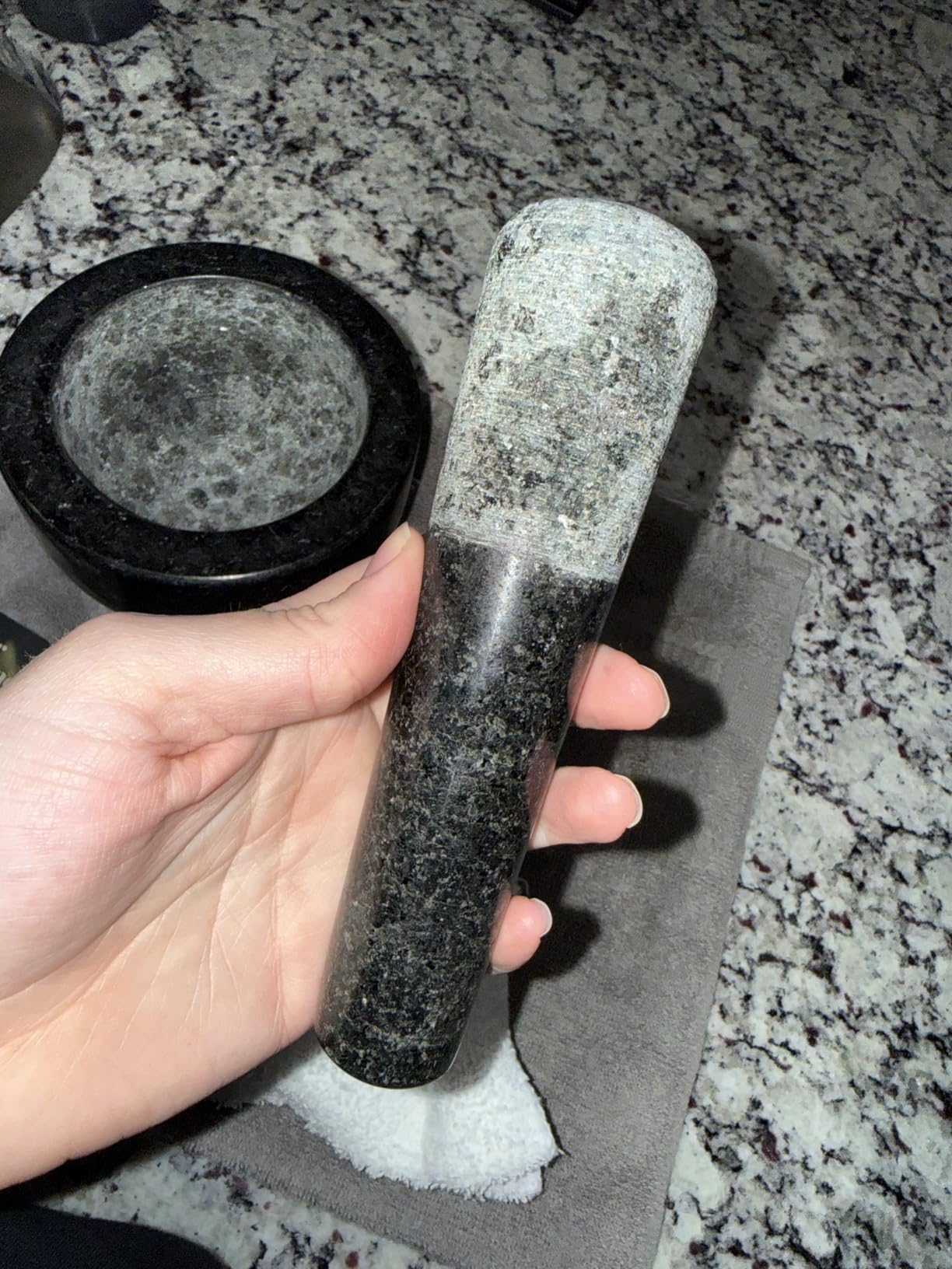 ChefSofi Mortar and Pestle Set - Black Polished Exterior - 6 inch - 2 Cup Capacity customer photo 1
