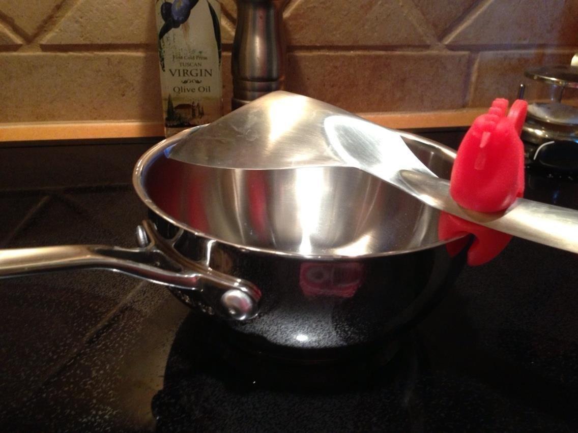 Fox Run Silicone Pot Clip Spoon Rest, Rooster and Pig, Set of 2, 2.75