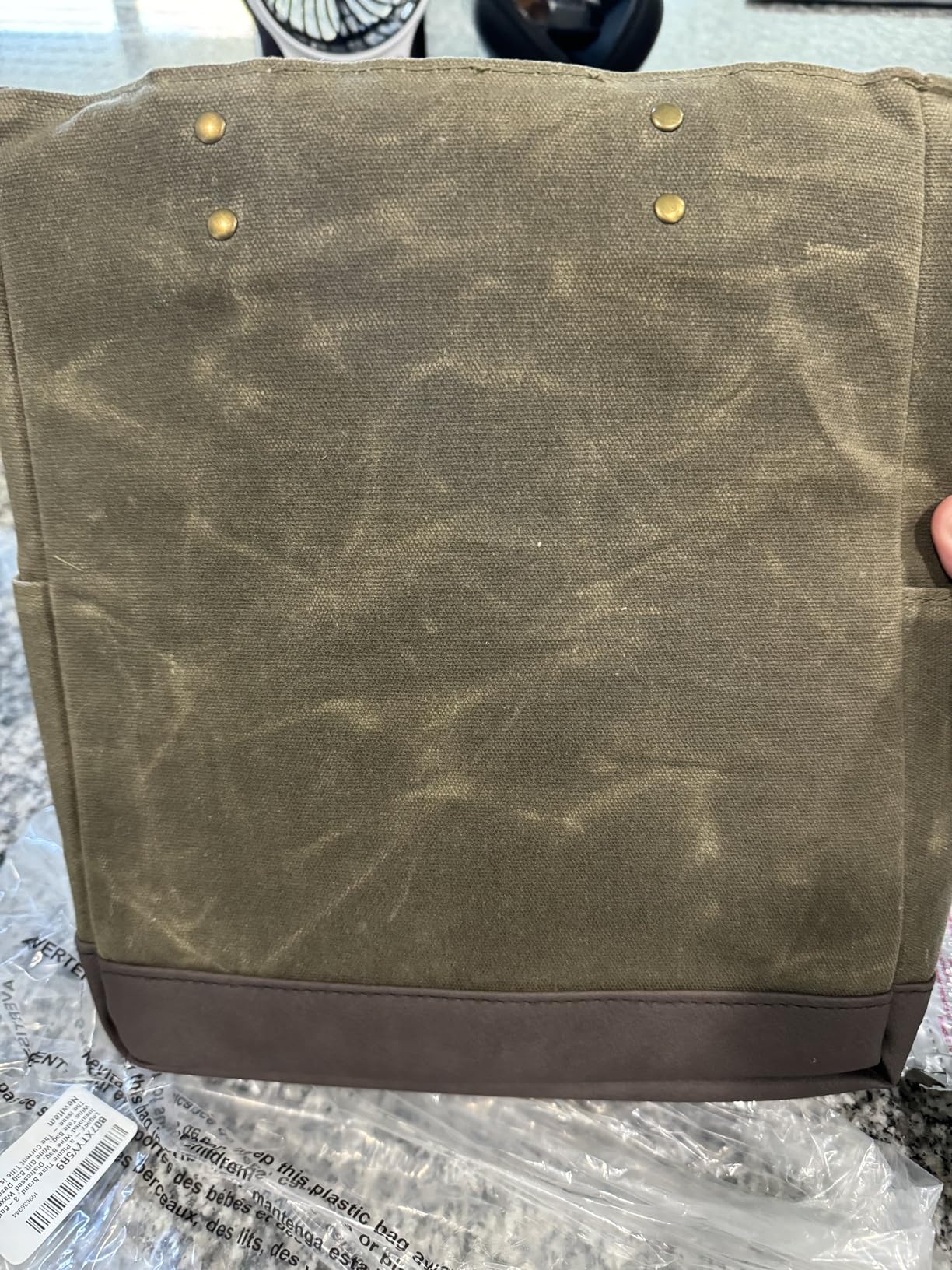 PICNIC TIME 2 and 3 Bottle Insulated Wine Bag, Distressed Waxed Canvas Wine Tote, Durable Bottle Carrier Bag for Gifts and Travel with Side Pockets & Removable Divider (Khaki Green with Brown Accents) customer photo 1
