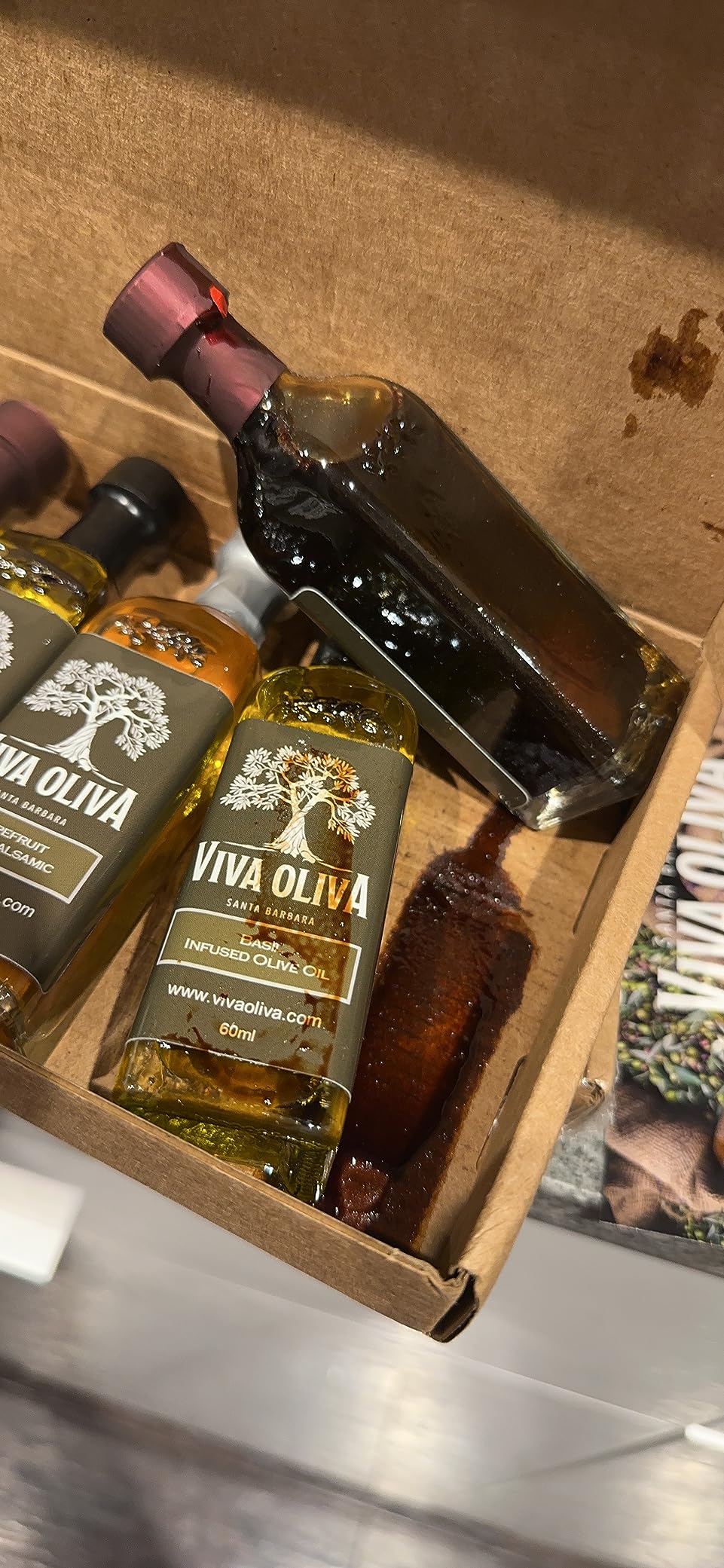 Viva Oliva Six 60ml (2oz) Variety Gift Set - Premium Flavored Extra Virgin Olive Oils (Tuscan Herb, Basil, Mushroom & Sage) and All Natural Balsamic Vinegars (18 Year Traditional, Grapefruit, Black Mission Fig) customer photo 2