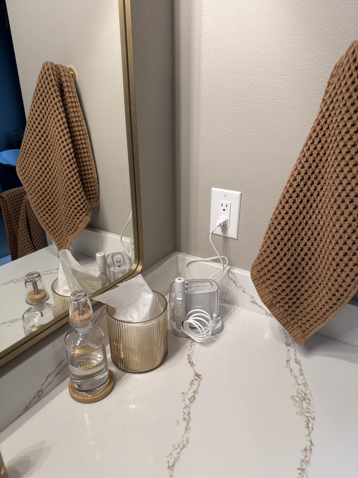 Waterpik Nano Plus Water Flosser For Teeth, Portable Electric Power, Compact For Travel and Home, 4 Flossing Tips, ADA Accepted, White WP-320 customer photo 1