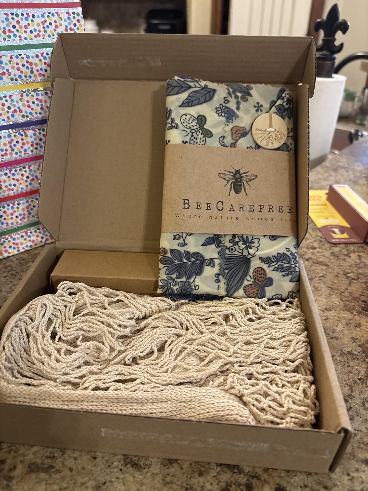 4-Pack Reusable Beeswax Wraps with Produce Bag & 2 Beeswax Bars customer photo 1