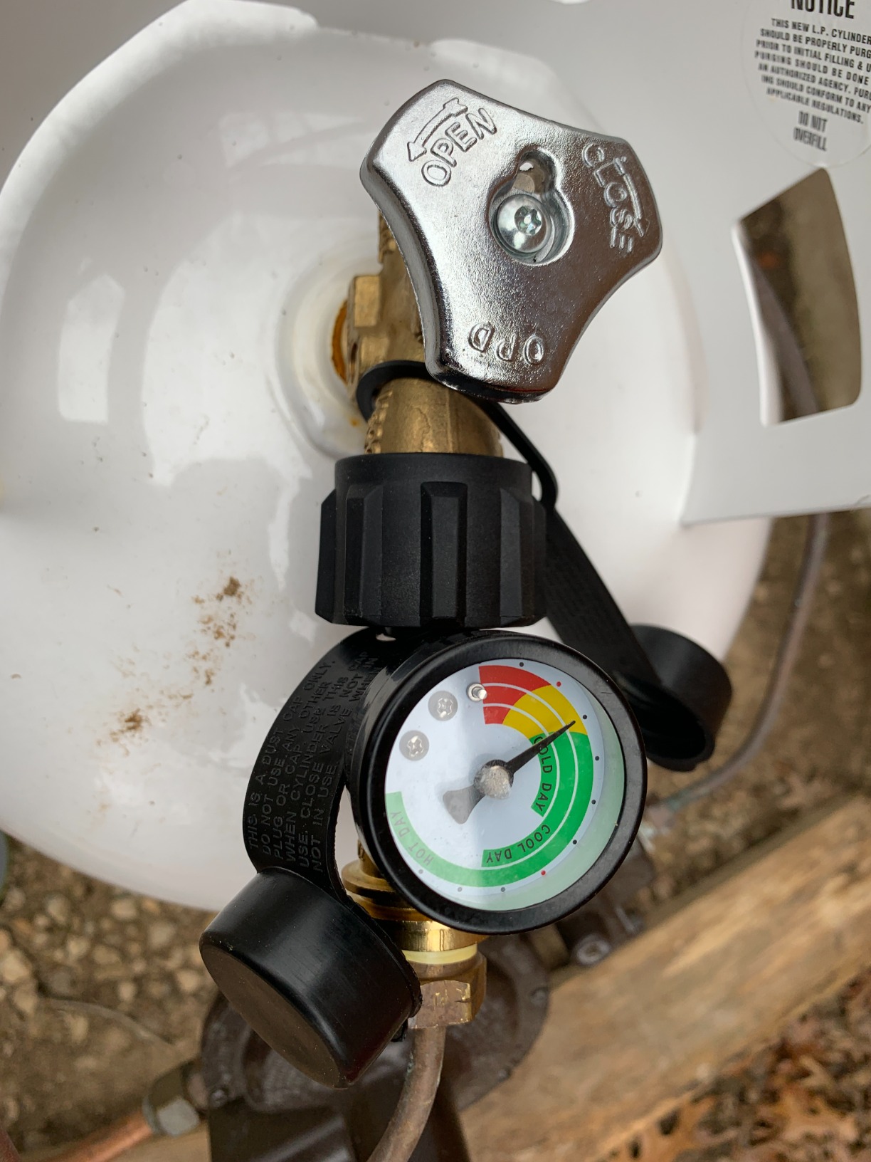 SHINESTAR Upgraded Propane Tank Gauge for 5-20 lb Propane Tank with QCC1 Connection, Accurate Gas Level Indicator, Perfect for BBQ and RV Camper, Easy to Install, 100% Solid Brass (2-Pack) customer photo 2