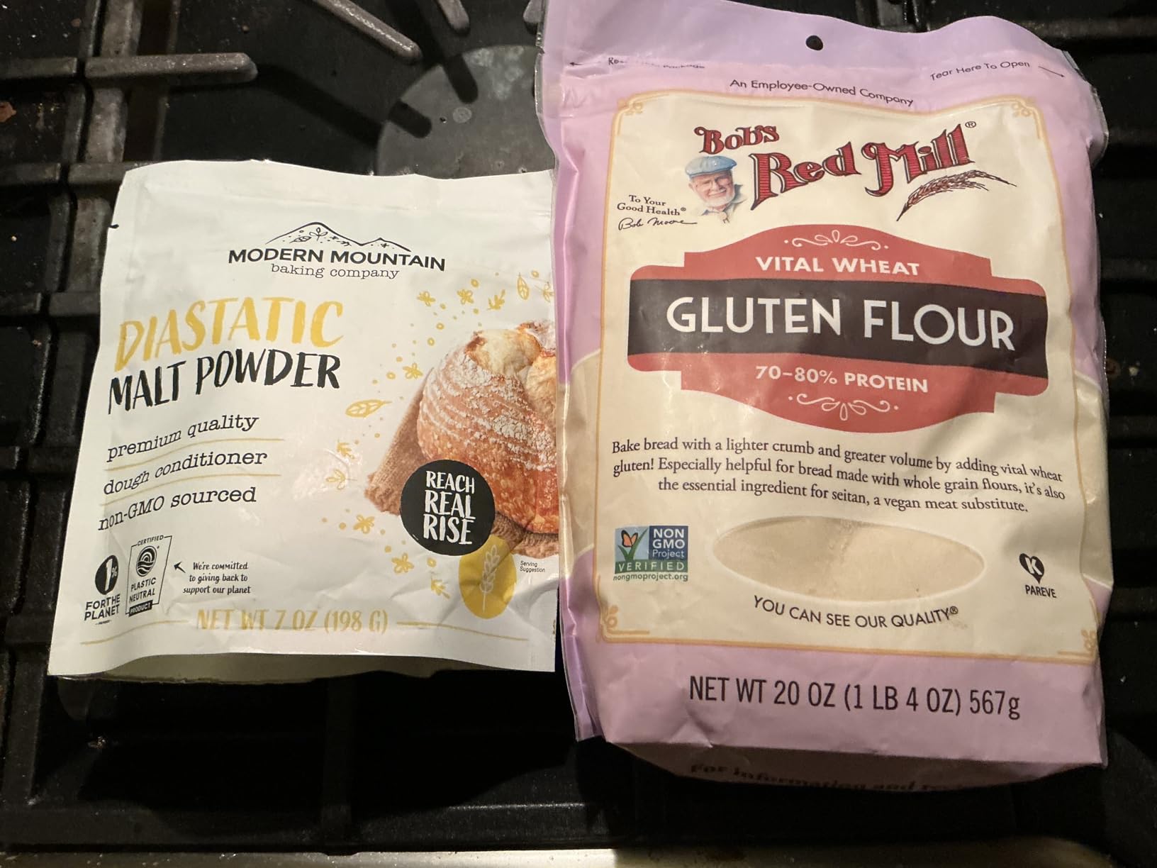 Bob's Red Mill Vital Wheat Gluten Flour, 20oz (Pack of 1) - Vegan, Keto Friendly, Kosher customer photo 1