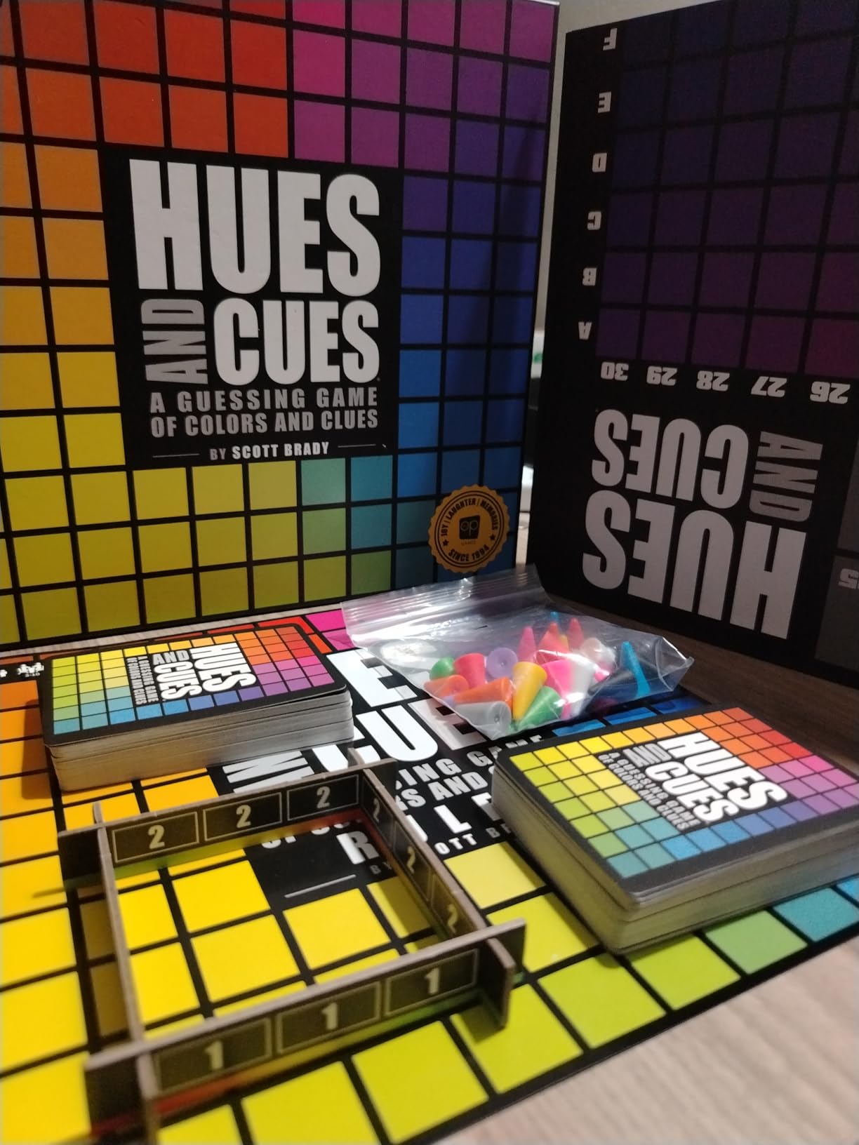 HUES and CUES - Vibrant Color Guessing Board Game for 3-10 Players Ages 8+ customer photo 1