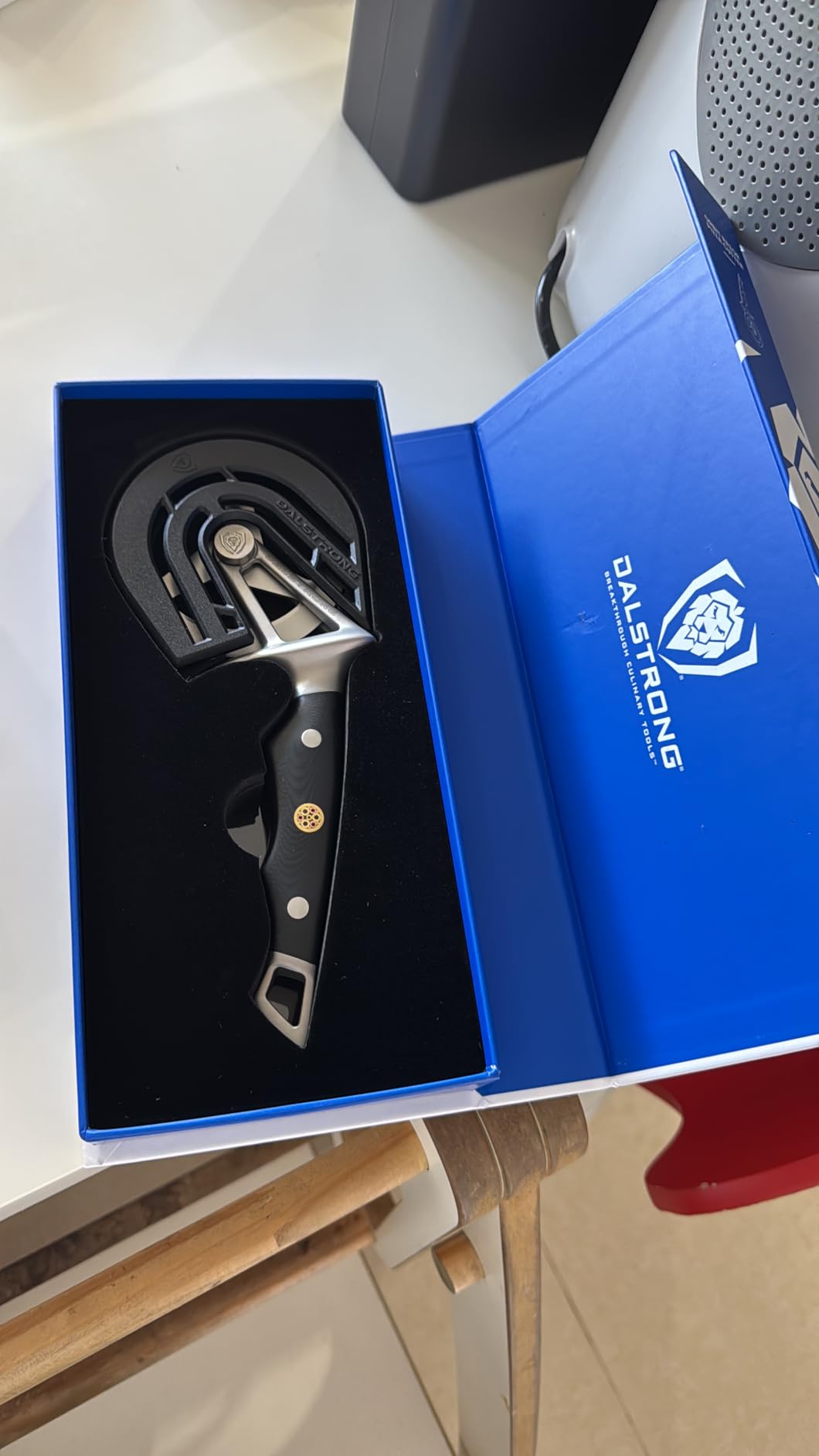 Dalstrong Pizza Cutter Wheel - High-Carbon Heavy-Duty Stainless Steel - G10 Handle - Easy Cleaning Best Pizza Knife Slice - Thumb Guard Protection & Blade Cover - The Orbit Razor Unique Pizza Slicer customer photo 2