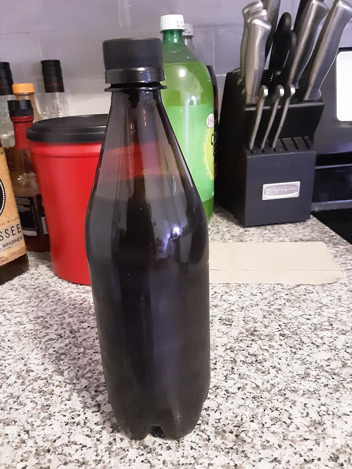 Mr. Beer - Craft Beer Making Kit 4 Gallon Complete DIY Home Brew Set Everything Included, Bottles, Refills Brew in 30 Minutes customer photo 2