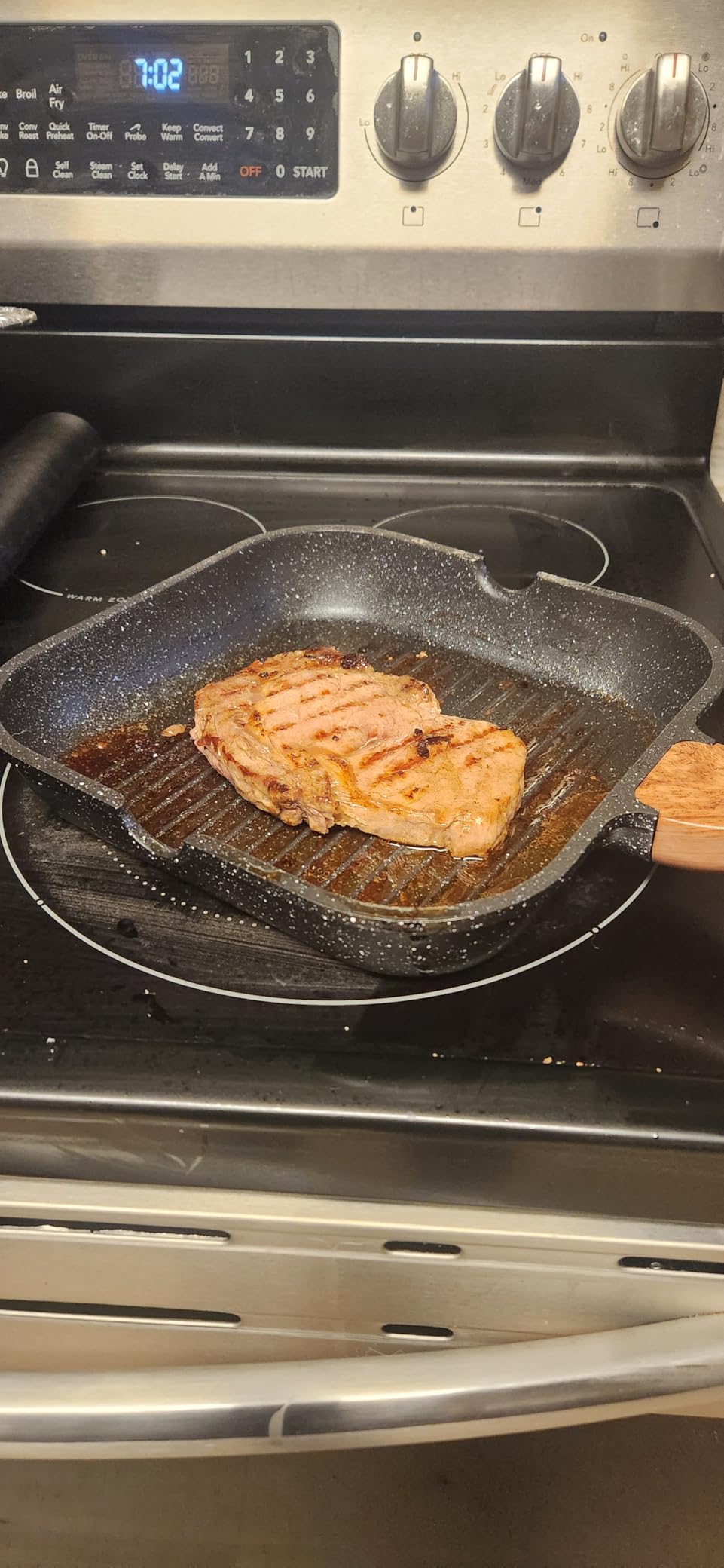 ESLITE LIFE 9.5 Inch Nonstick Grill Pan for Indoor Cooking, Versatile Induction Square Large Grilling Skillet Steak Pan for Stove Tops, PTFE & PFOA Free, Black customer photo 2