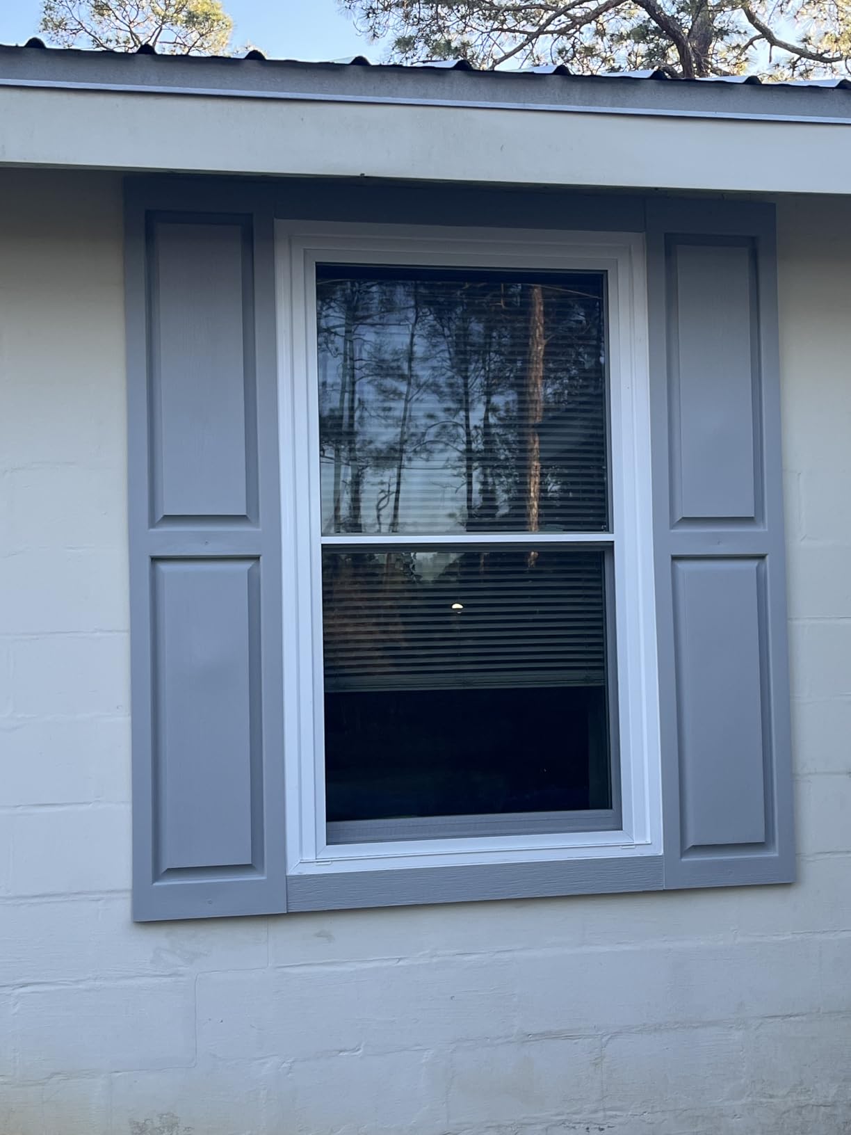 Polaris Homeside Raised Panel Vinyl Shutters (1 Pair) 14-1/2in. x 31in. - 050 Black customer photo 1