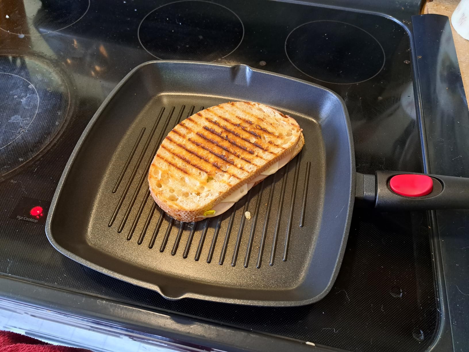 Moss & Stone Square Grill Pan for Indoor Cooking, 11-Inch Nonstick Griddle Skillet with Removable Handle customer photo 2