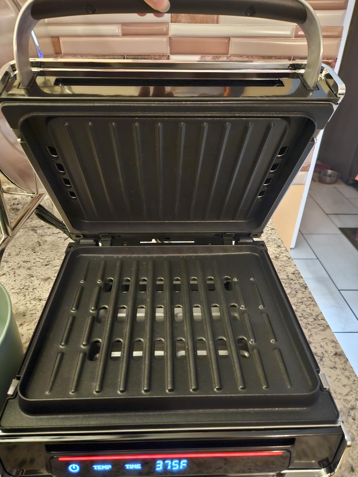 George Foreman Smokeless - Digital Smart Select, Family Size (4-6 Servings), Stainless Steel, GRD6090B customer photo 2