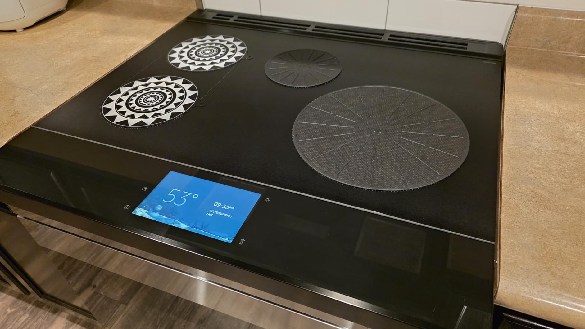 Lazy K Induction Cooktop Mat - Silicone Fiberglass Scratch Protector - for Magnetic Stove - Non Slip Pads to Prevent Pots from Sliding During Cooking_ Black (11inches) customer photo 1