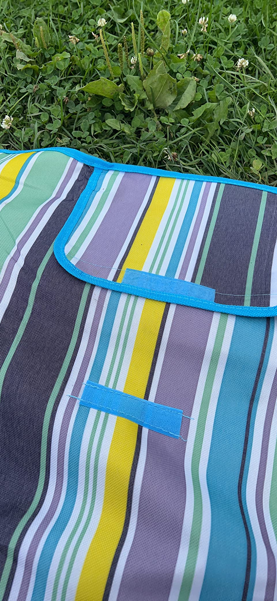 GIVERARE Picnic Beach Blanket, XL Sandfree Waterproof Outdoor Camping Blanket, Quick Drying Oxford Family Mat, Portable Extra Large Picnic Mat for Travel, Hiking, Music Festival, Lawn customer photo 2