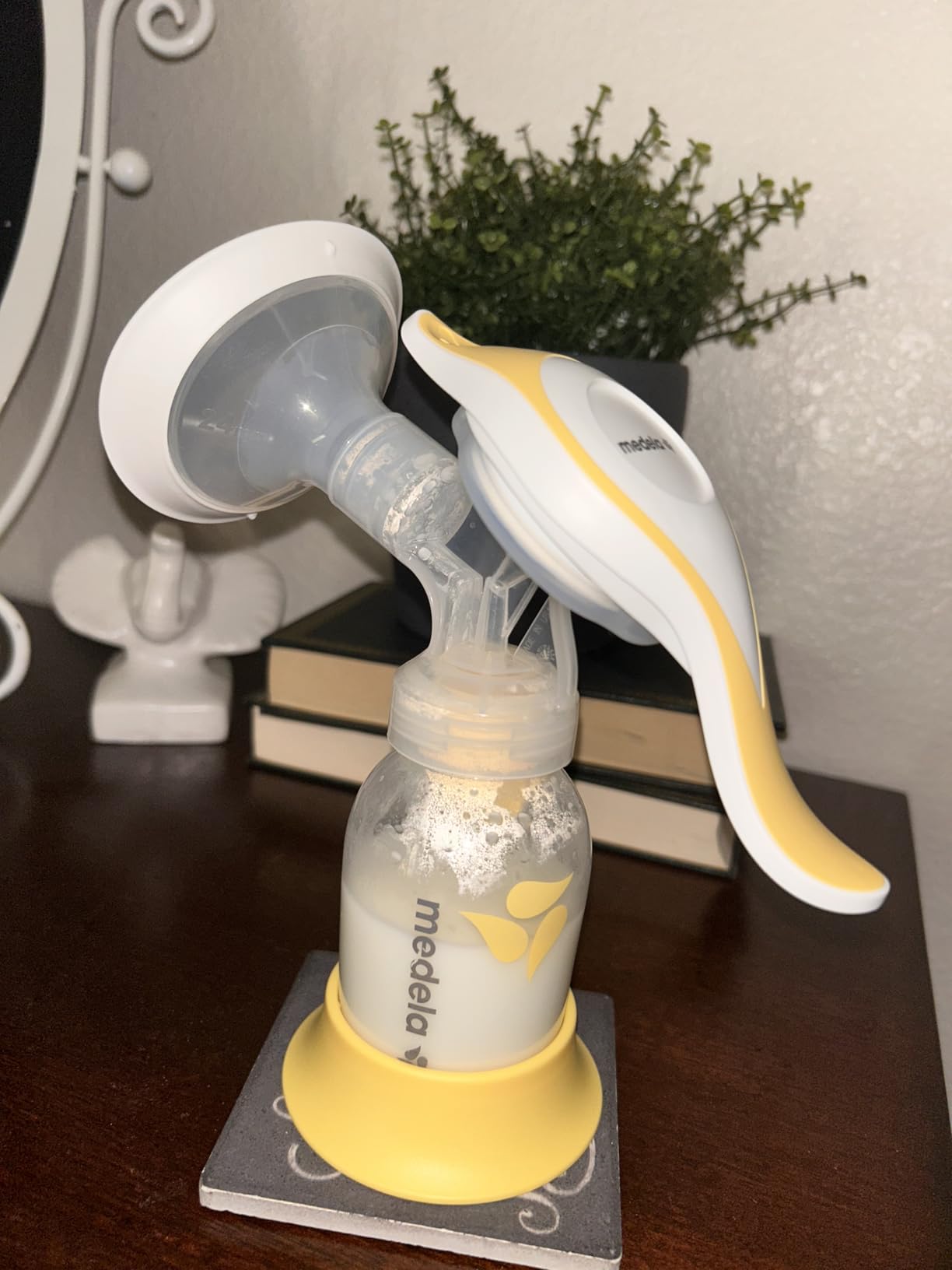 Medela Harmony Manual Breast Pump, Compact Swiss Design with PersonalFit Flex Shields and Medela's 2-Phase Expression Technology customer photo 2