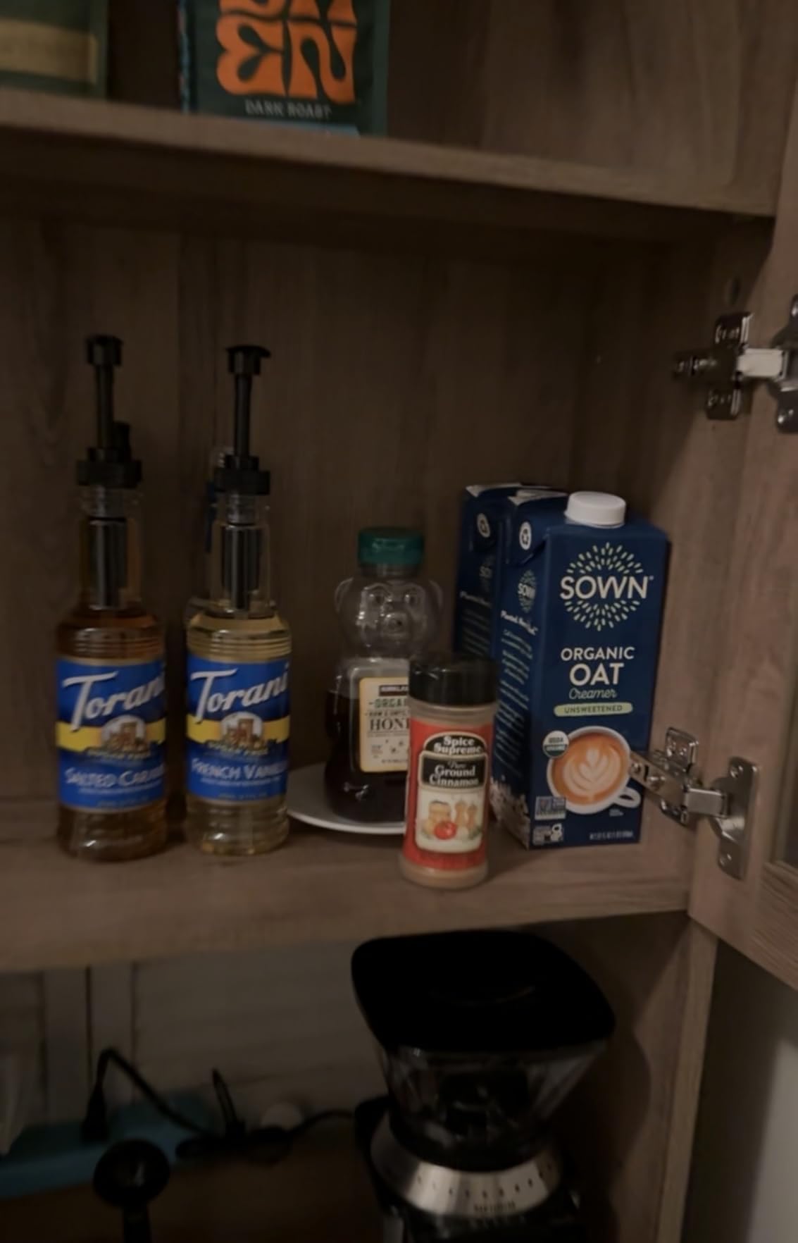SOWN Organic Oat Creamer Sweet & Creamy - Barista Oat Milk Non Dairy Coffee Creamer - Plant Based, Dairy-Free, Vegan, Gluten-Free, Non-GMO, Shelf Stable - 32oz customer photo 1