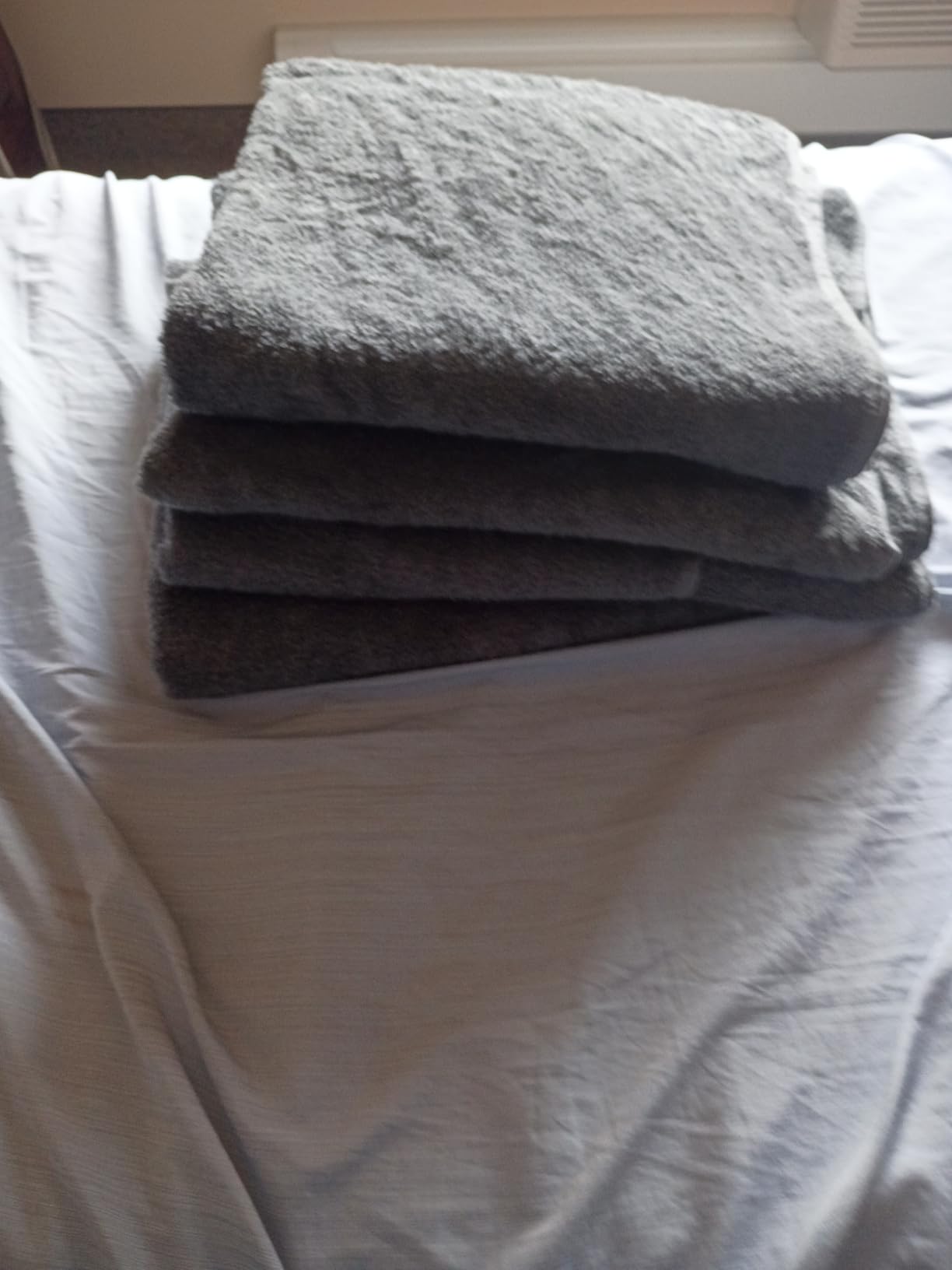 Tens Towels Pack of 4 Extra Large Bath Towels 30 x 60 Inches, 100% Cotton, Larger & Lighter Weight, Quicker to Dry, Super Soft and Absorbent, Perfect for Bathroom customer photo 2