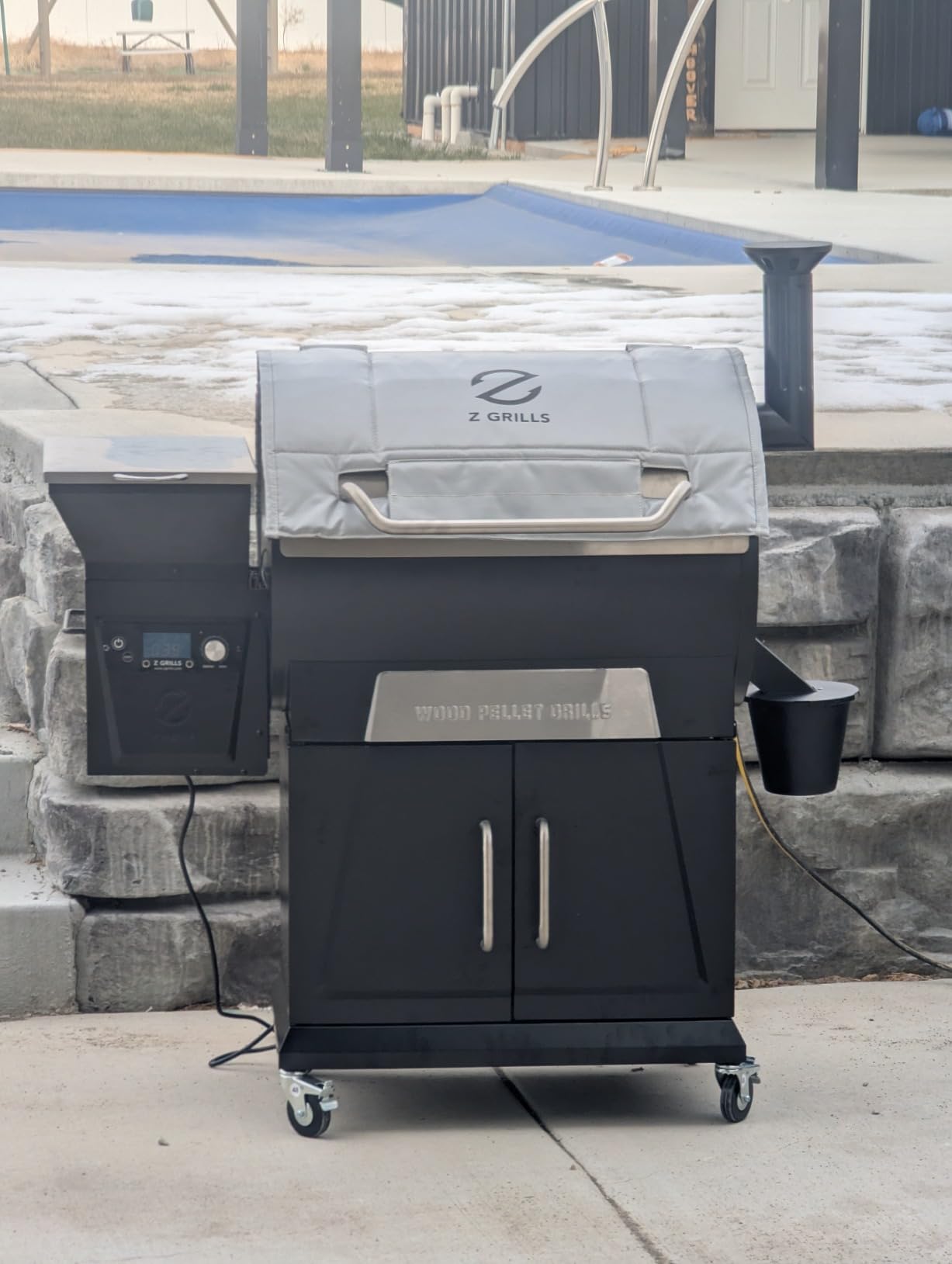 Z GRILLS Thermal Insulation Blanket Fire-Resistant 3-Layer Construction for Enhanced Temperature Preservation, Pellet Savings, Snow Resistance and Waterproof - Ideal for Outdoor Grilling customer photo 2