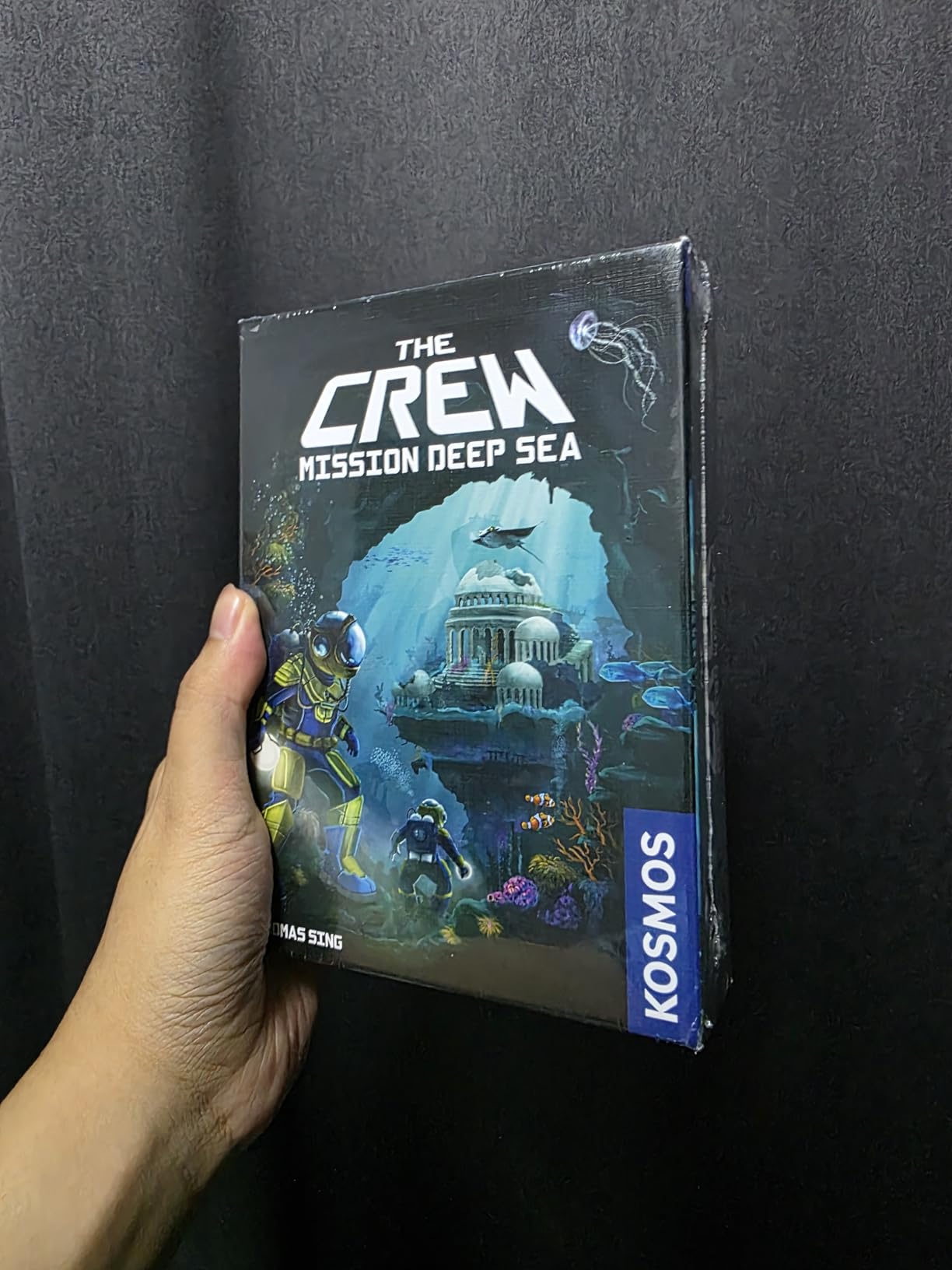The Crew - Mission Deep Sea | Card Game | Cooperative | 2 to 5 Players | Ages 10+ | Trick-Taking | 32 Levels of Difficulty | Endless Replayability customer photo 1