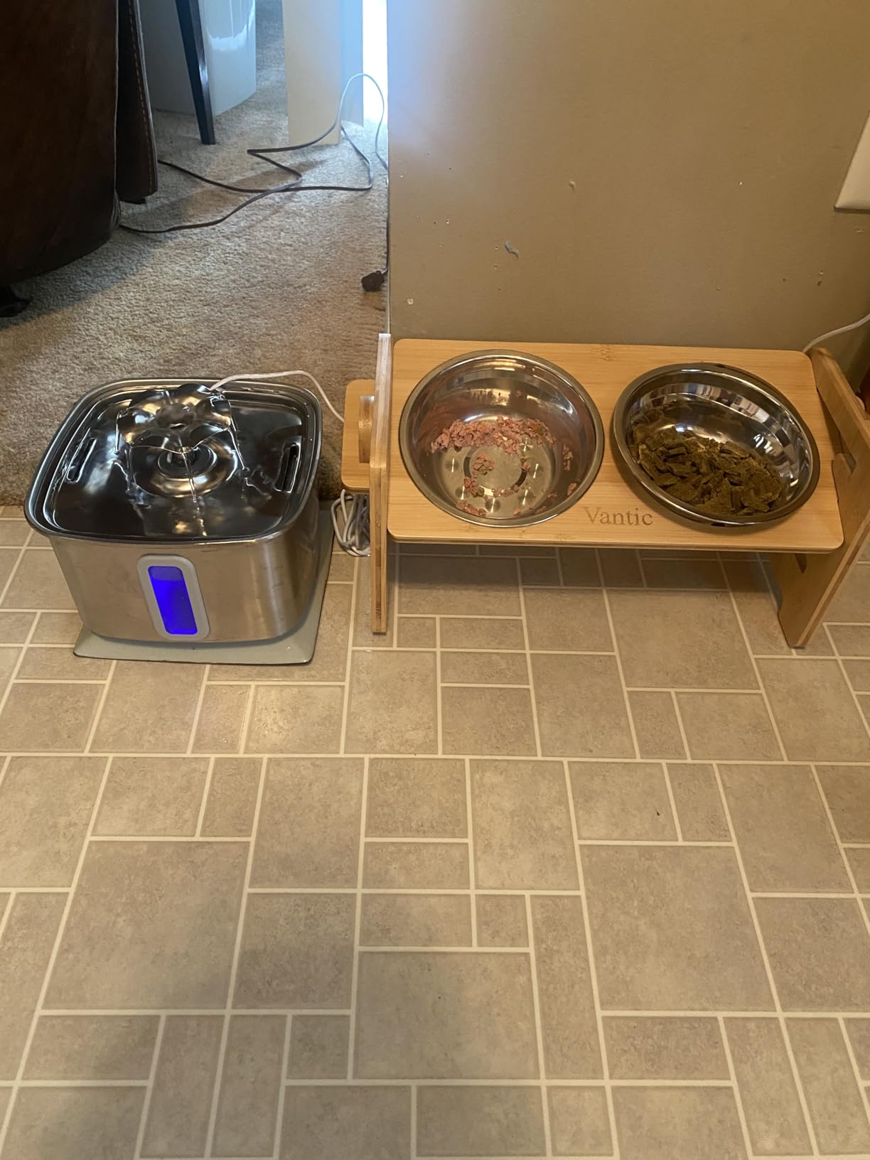 Vantic Elevated Dog Bowls, Adjustable Raised Dog Bowl Stand for Small Puppy and Cats, Sturdy Bamboo Pet Food Feeder customer photo 2