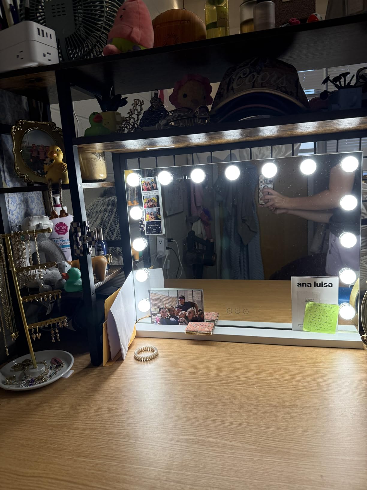 Vanity Mirror with Lights Lighted Makeup Mirror with 15 Dimmable LED Bulbs,3 Color Lighting Modes,USB Charging Port Touch Control,Sturdy Metal Frame Design,White customer photo 2