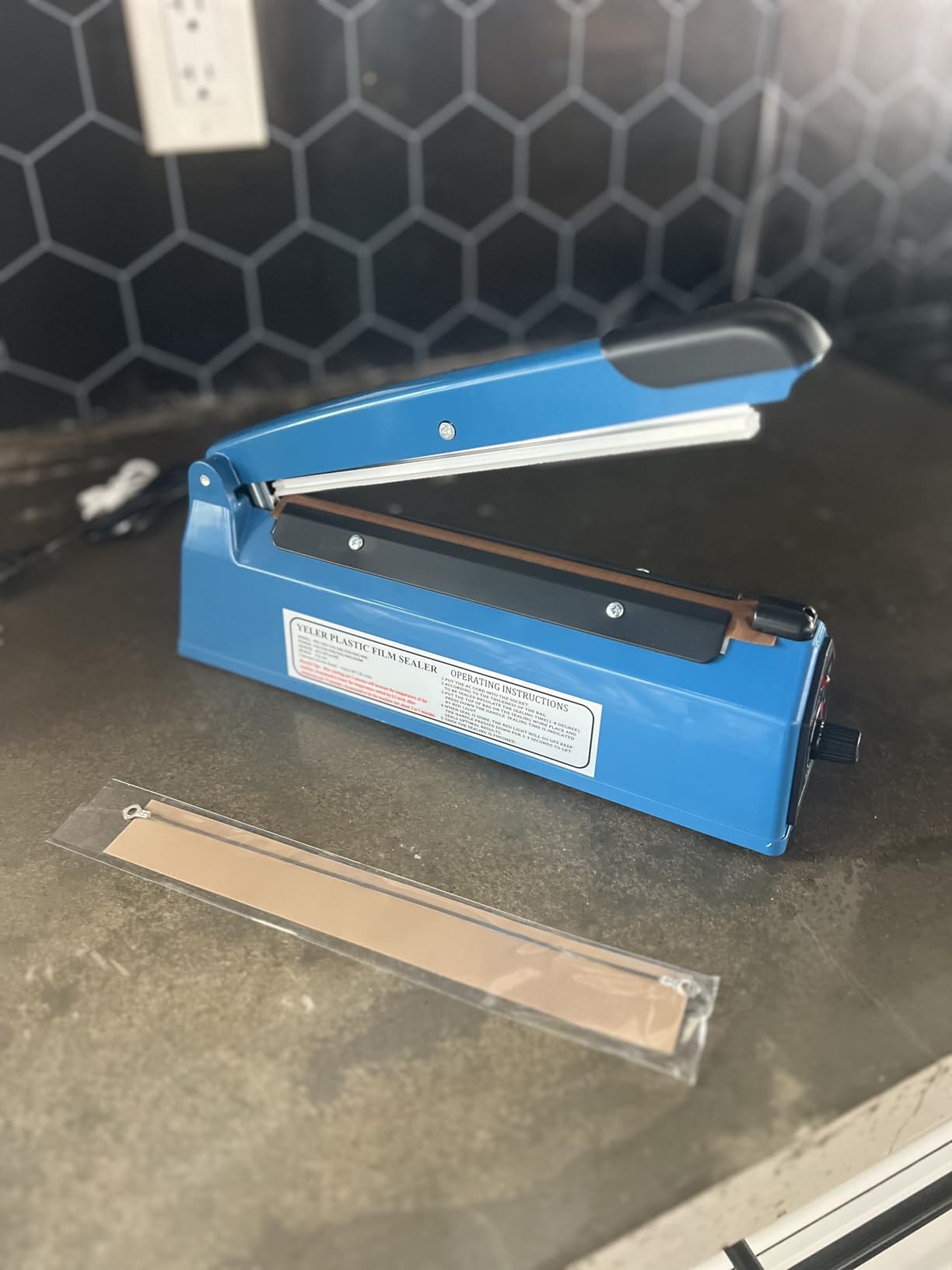 8 Inch Impulse Heat Sealer, Manual Poly Machine for Plastic Bags PE PP Bags with Extra Replace Element Grip customer photo 2