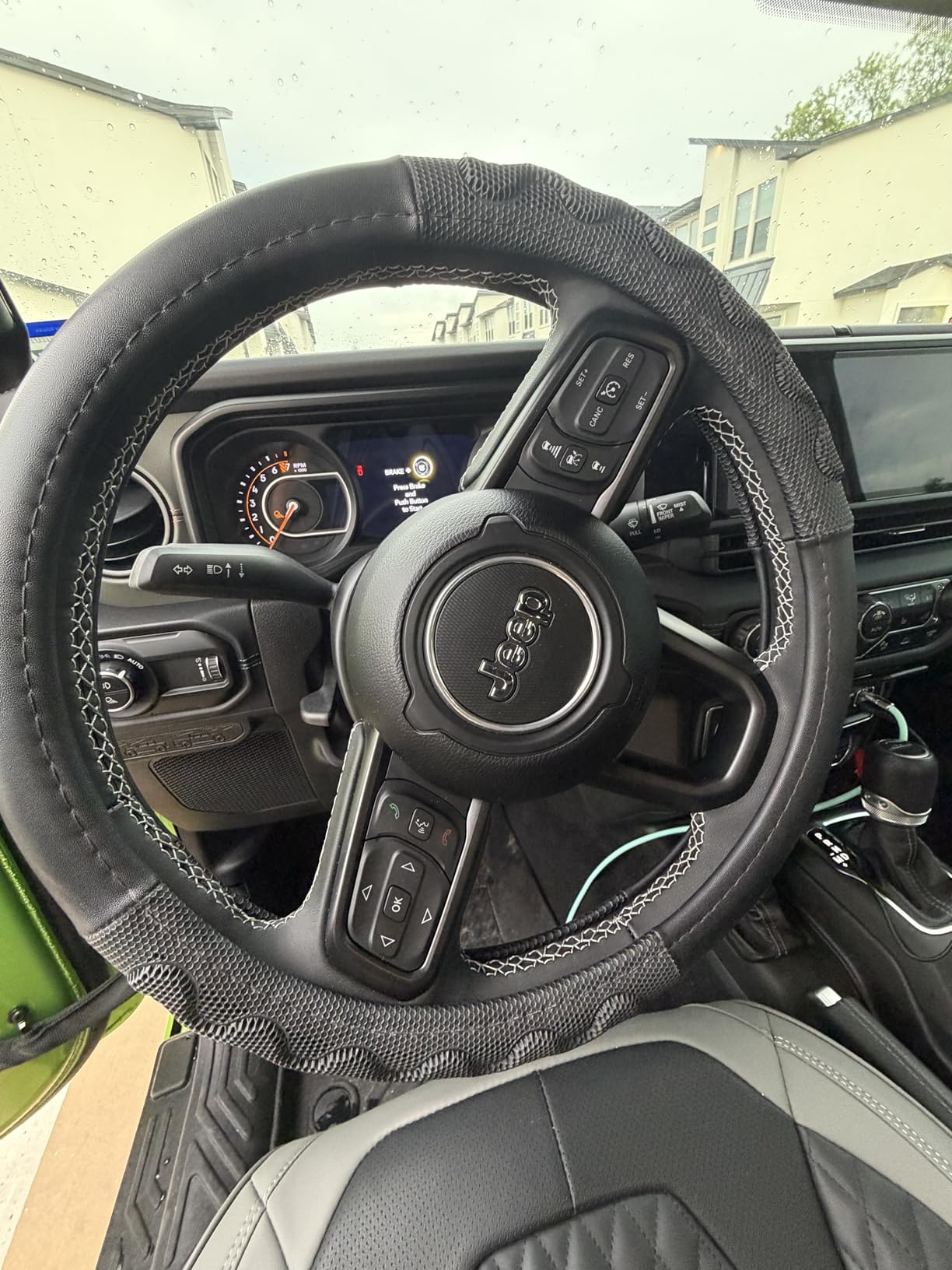 PINCTROT Steering Wheel Cover Great Grip with 3D Honeycomb Anti-Slip Design, Universal 14.5-15 Inch (All Black) customer photo 2
